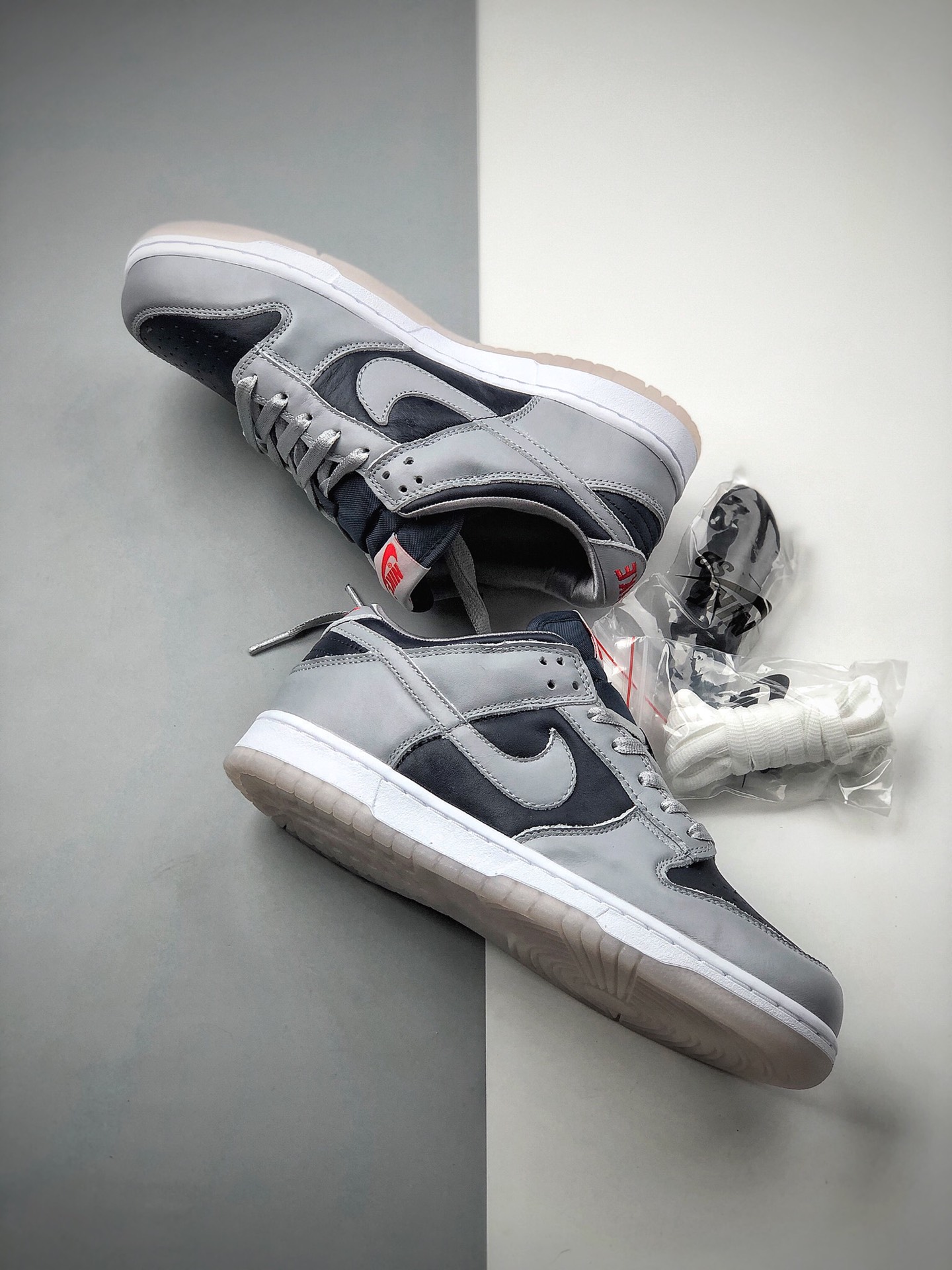 300  Nike SB Dunk Low 影子灰二代整双鞋移植了“Shadow”的配色 DD1768-400