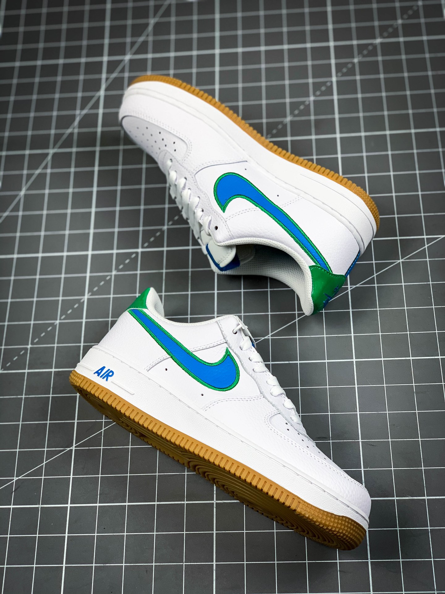 200  Nike Air Force 1 空军一号低帮休闲运动板鞋 DA4660-101