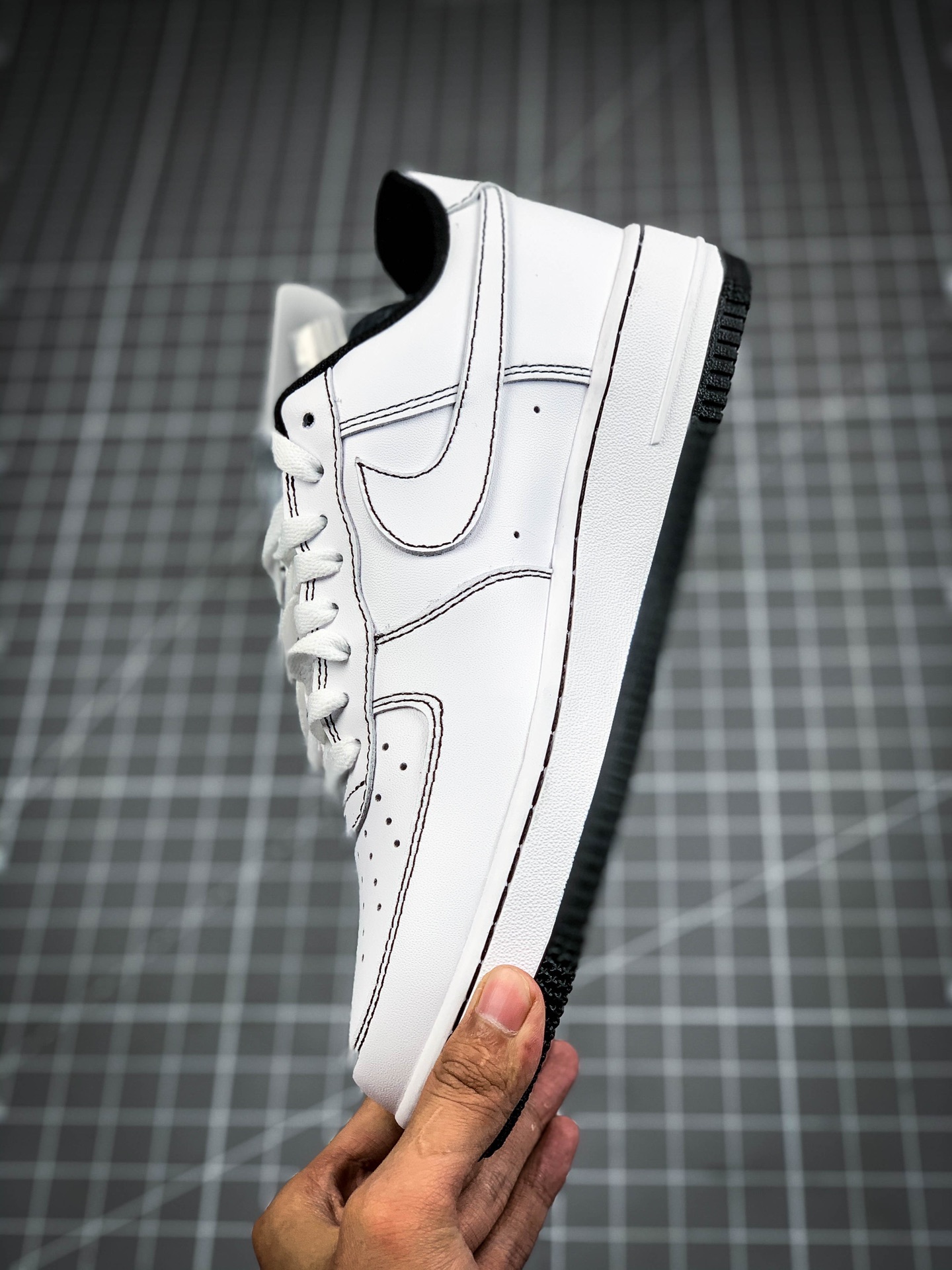 200 NIKE FORCE空军一号运动休闲板鞋 CV1724-104