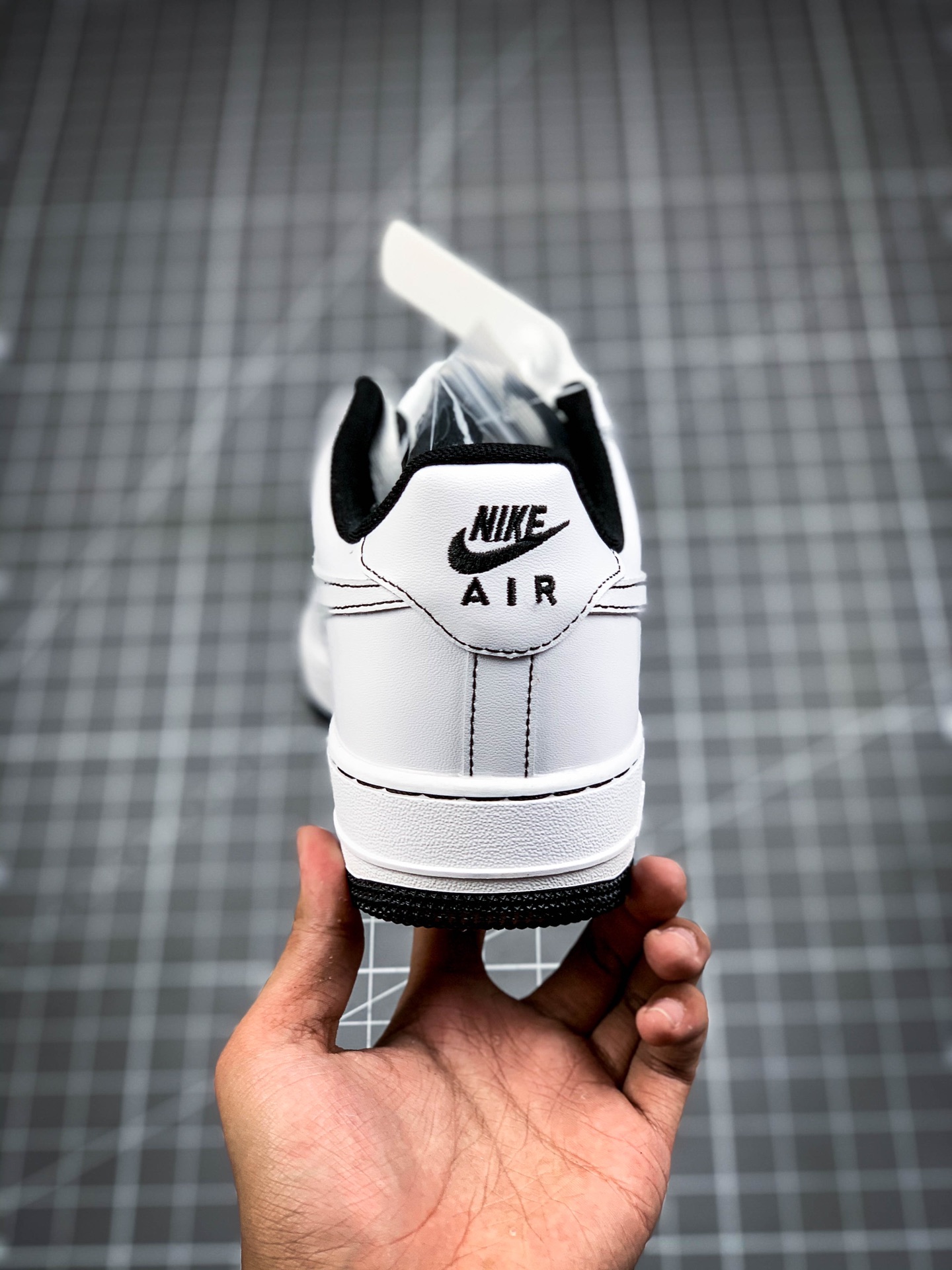 200 NIKE FORCE空军一号运动休闲板鞋 CV1724-104