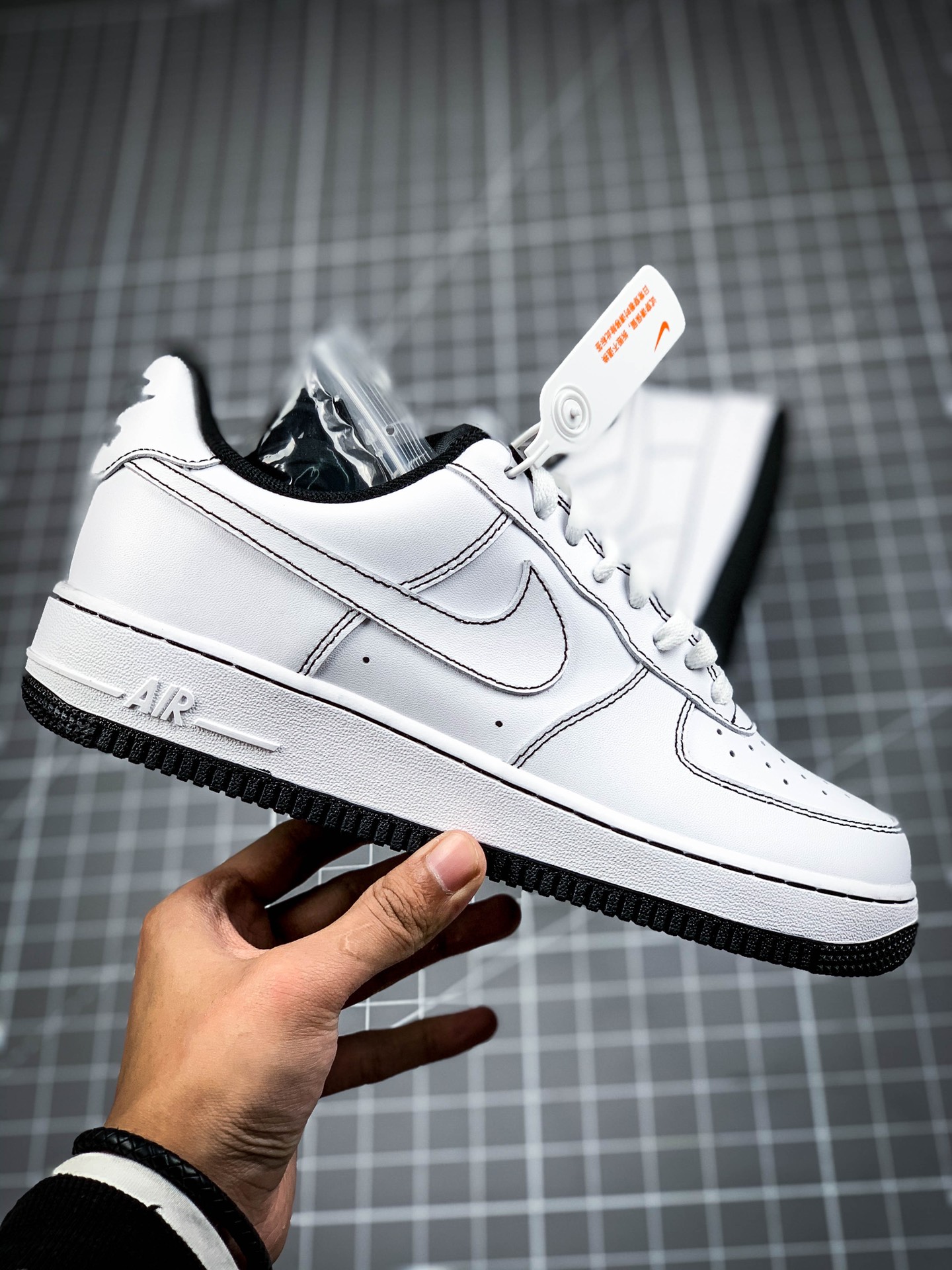 200 NIKE FORCE空军一号运动休闲板鞋 CV1724-104