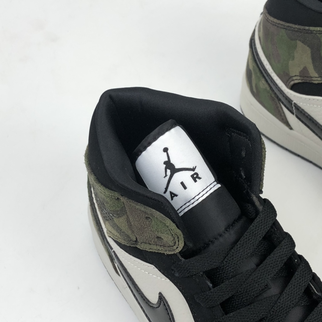 240 Air Jordan 1 Mid AJ1 乔1 中帮百搭休闲运动板鞋 CW5490-001