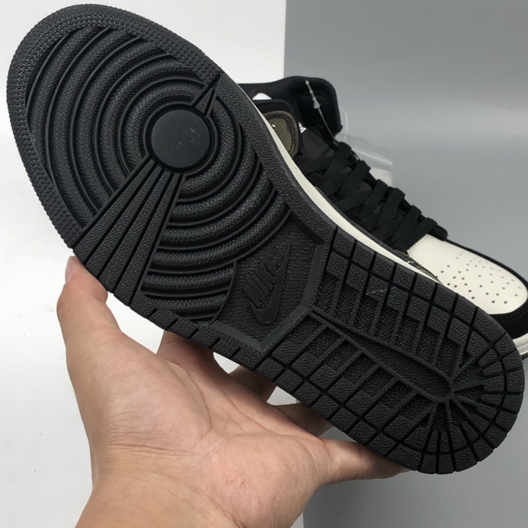 240 Air Jordan 1 Mid AJ1 乔1 中帮百搭休闲运动板鞋 CW5490-001