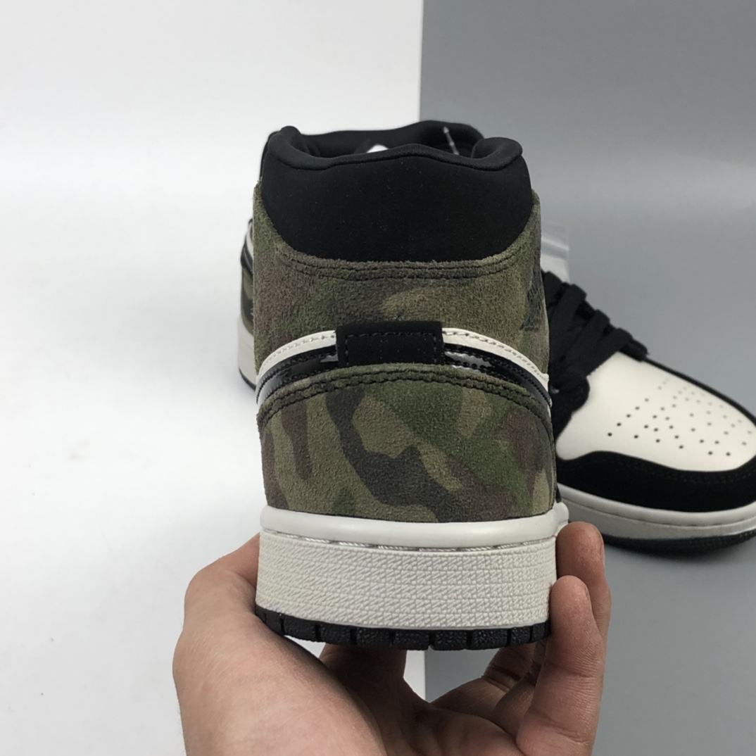 240 Air Jordan 1 Mid AJ1 乔1 中帮百搭休闲运动板鞋 CW5490-001