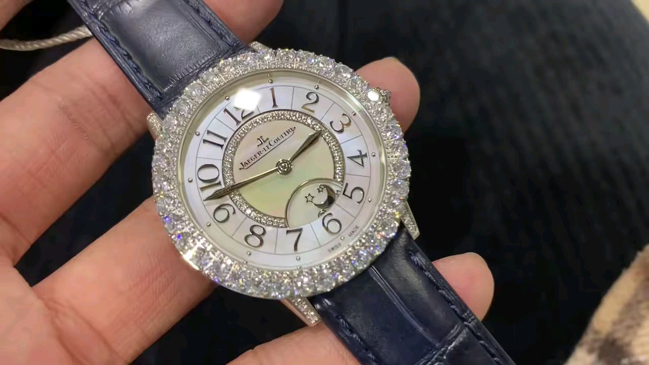 Cartier 积家约会系列女表视频欣赏