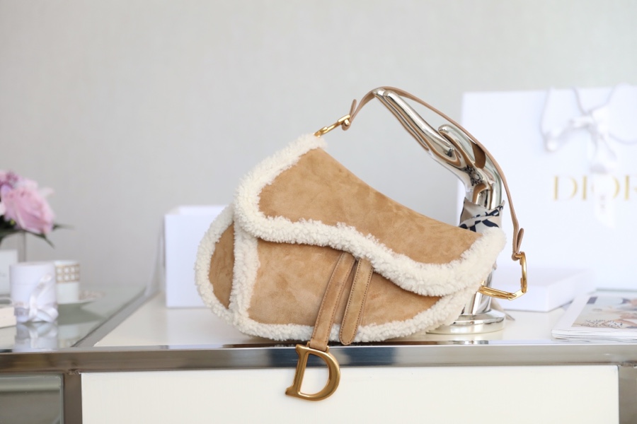 Dior Handbags Saddle Bags Gold Khaki Vintage Lambswool