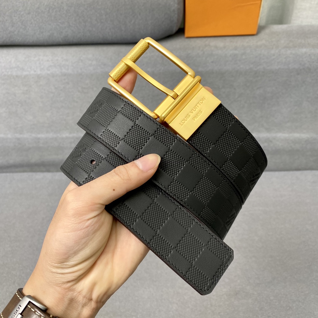 Louis Vuitton Belts Lattice Calfskin Cowhide