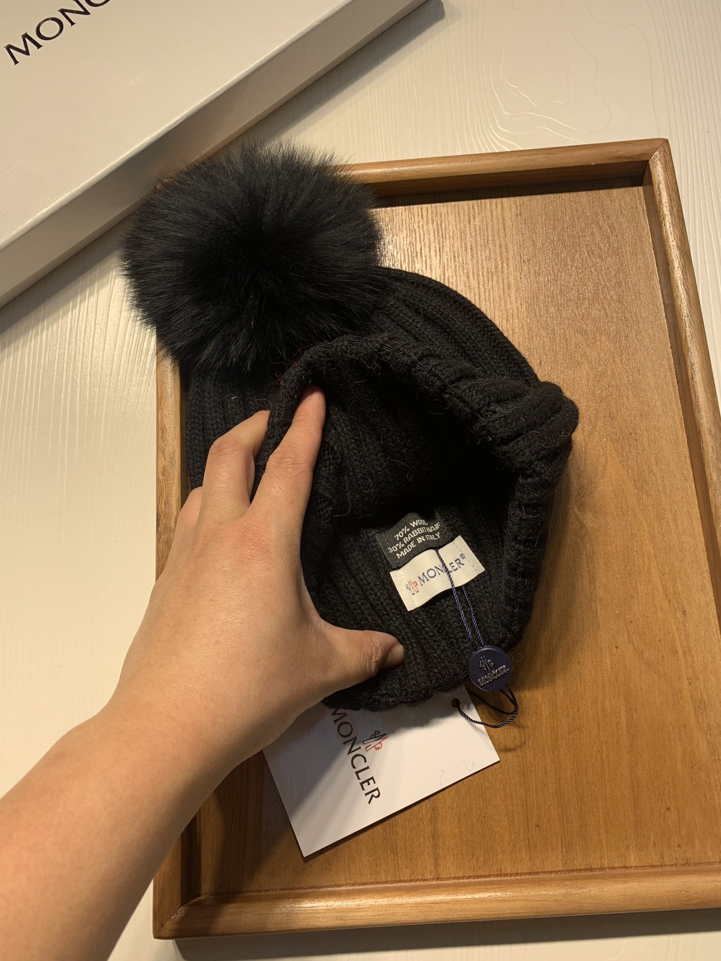 🌹。蒙口。【羊毛单帽-带狐狸毛球】客供小羊毛！珍贵典藏的灵魂帽子！客供色纱.每个颜色都非常好看！经典！手