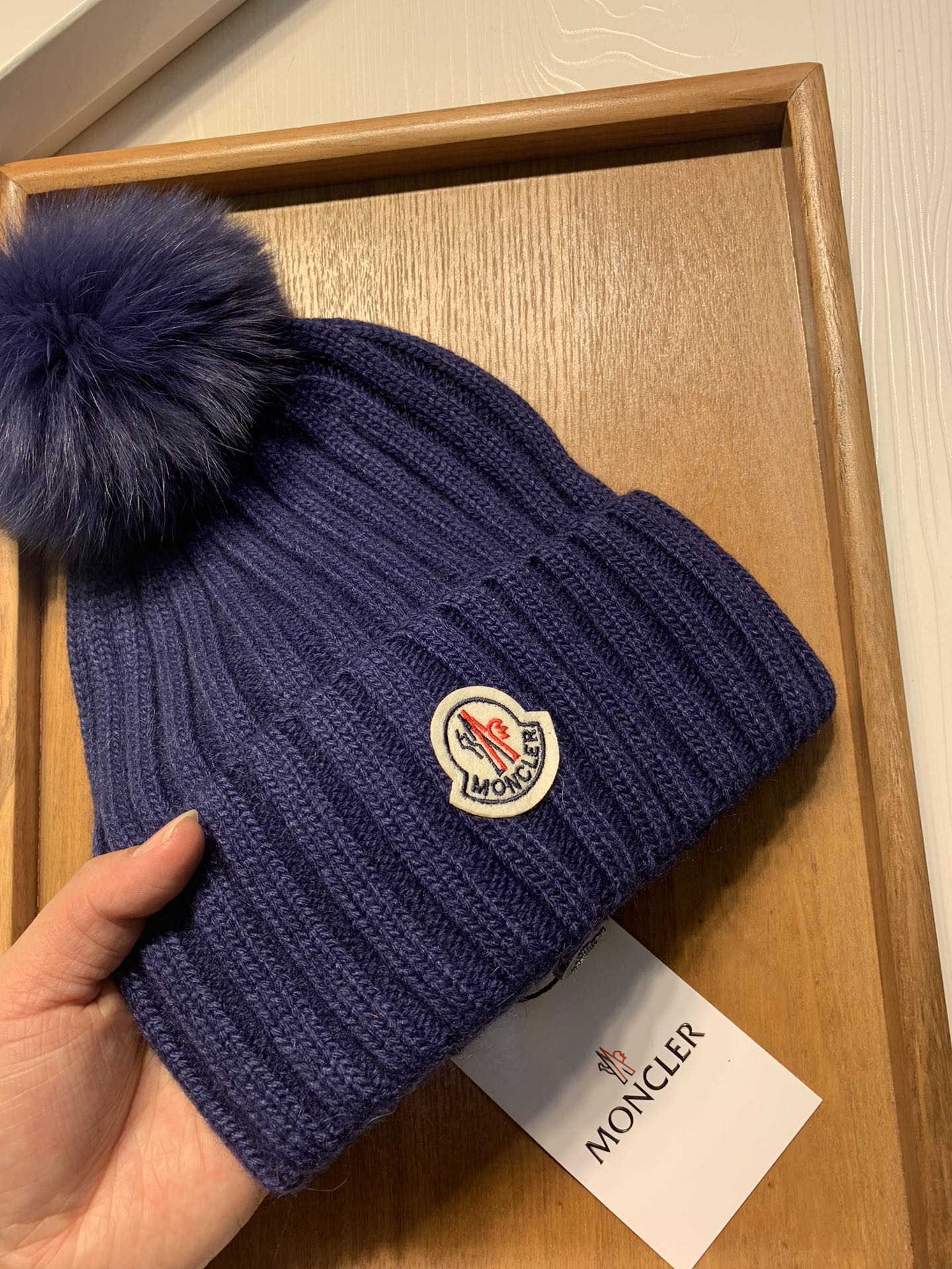 🌹。蒙口。【羊毛单帽-带狐狸毛球】客供小羊毛！珍贵典藏的灵魂帽子！客供色纱.每个颜色都非常好看！经典！手