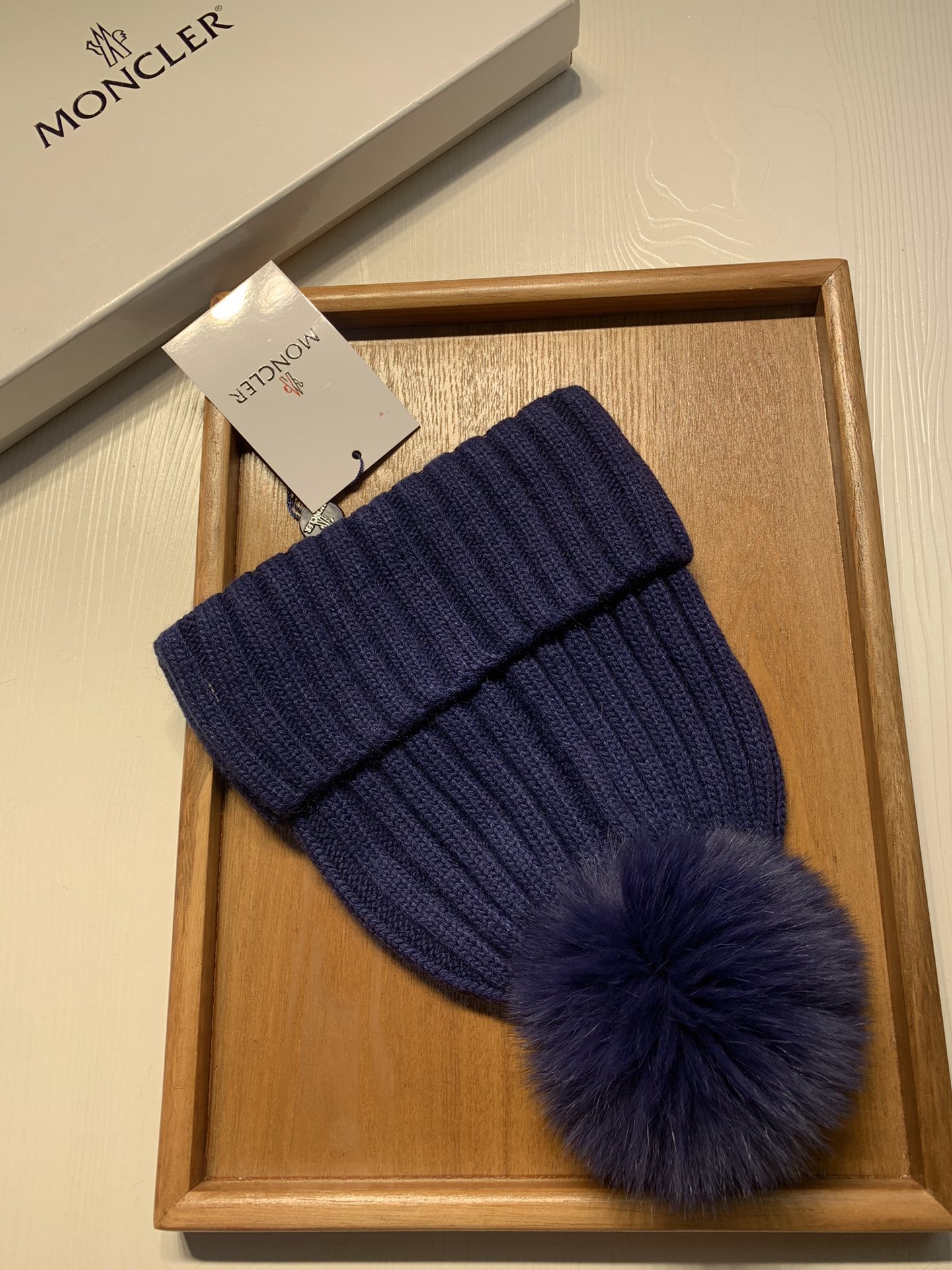 🌹。蒙口。【羊毛单帽-带狐狸毛球】客供小羊毛！珍贵典藏的灵魂帽子！客供色纱.每个颜色都非常好看！经典！手