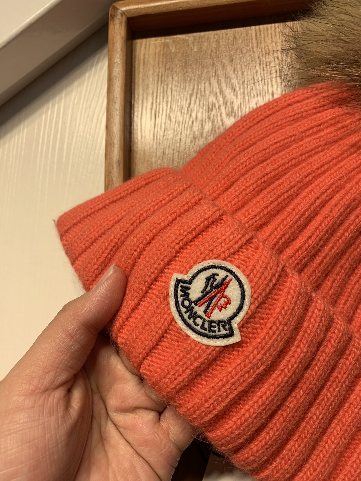 🌹。蒙口。【羊毛单帽-带狐狸毛球】客供小羊毛！珍贵典藏的灵魂帽子！客供色纱.每个颜色都非常好看！经典！手