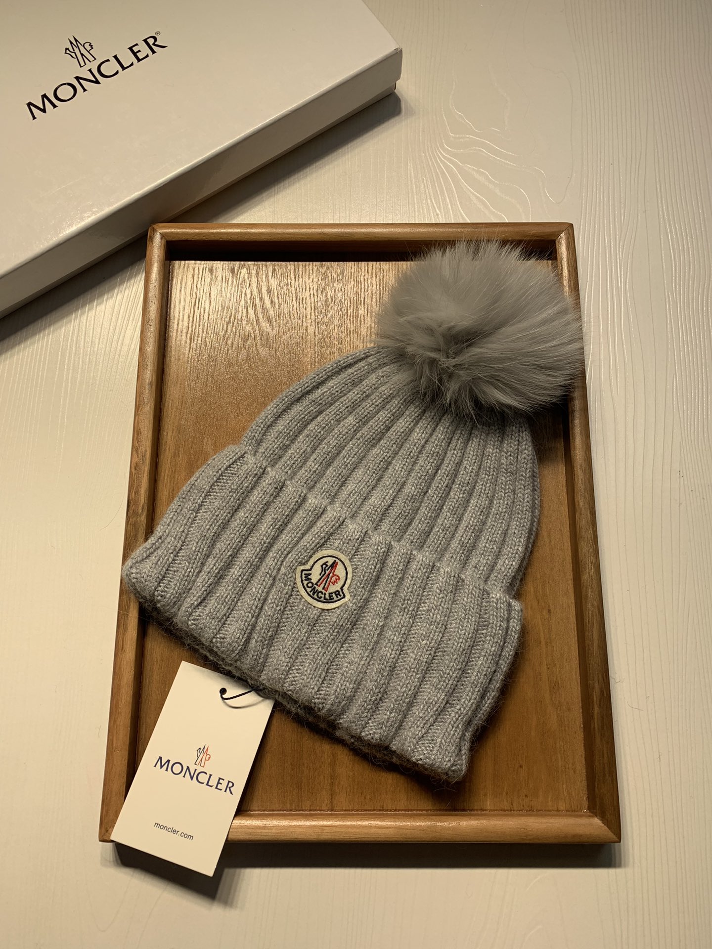 🌹。蒙口。【羊毛单帽-带狐狸毛球】客供小羊毛！珍贵典藏的灵魂帽子！客供色纱.每个颜色都非常好看！经典！手