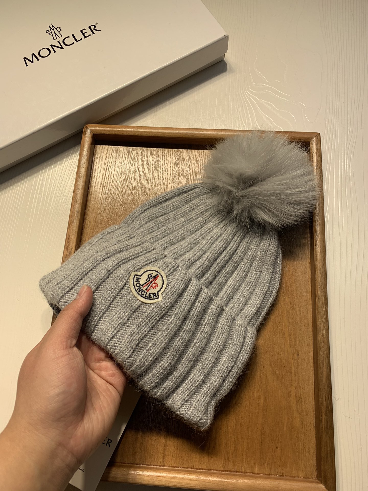 🌹。蒙口。【羊毛单帽-带狐狸毛球】客供小羊毛！珍贵典藏的灵魂帽子！客供色纱.每个颜色都非常好看！经典！手