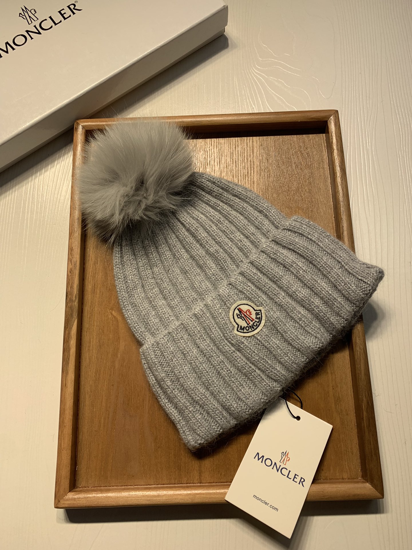 🌹。蒙口。【羊毛单帽-带狐狸毛球】客供小羊毛！珍贵典藏的灵魂帽子！客供色纱.每个颜色都非常好看！经典！手