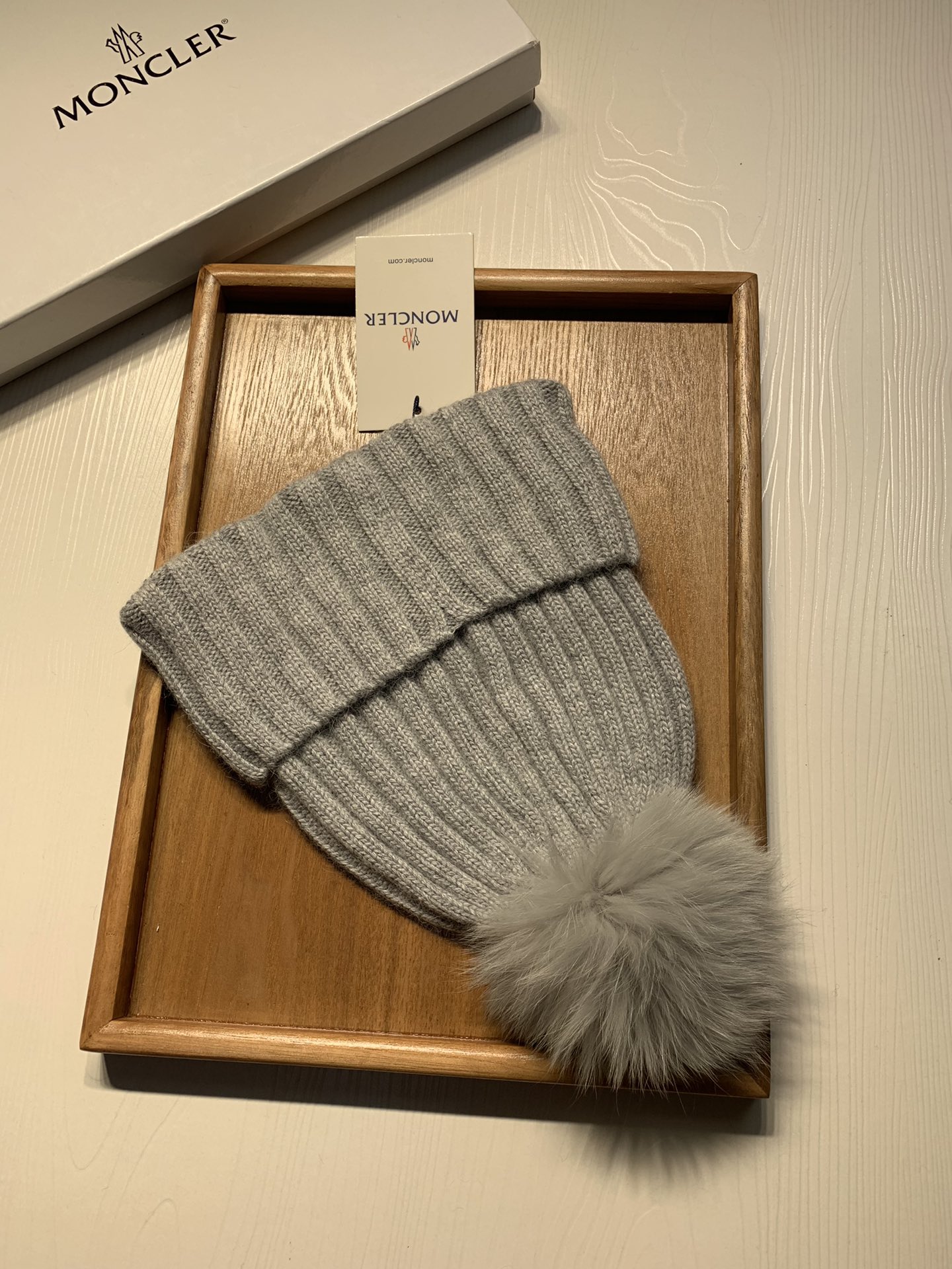 🌹。蒙口。【羊毛单帽-带狐狸毛球】客供小羊毛！珍贵典藏的灵魂帽子！客供色纱.每个颜色都非常好看！经典！手