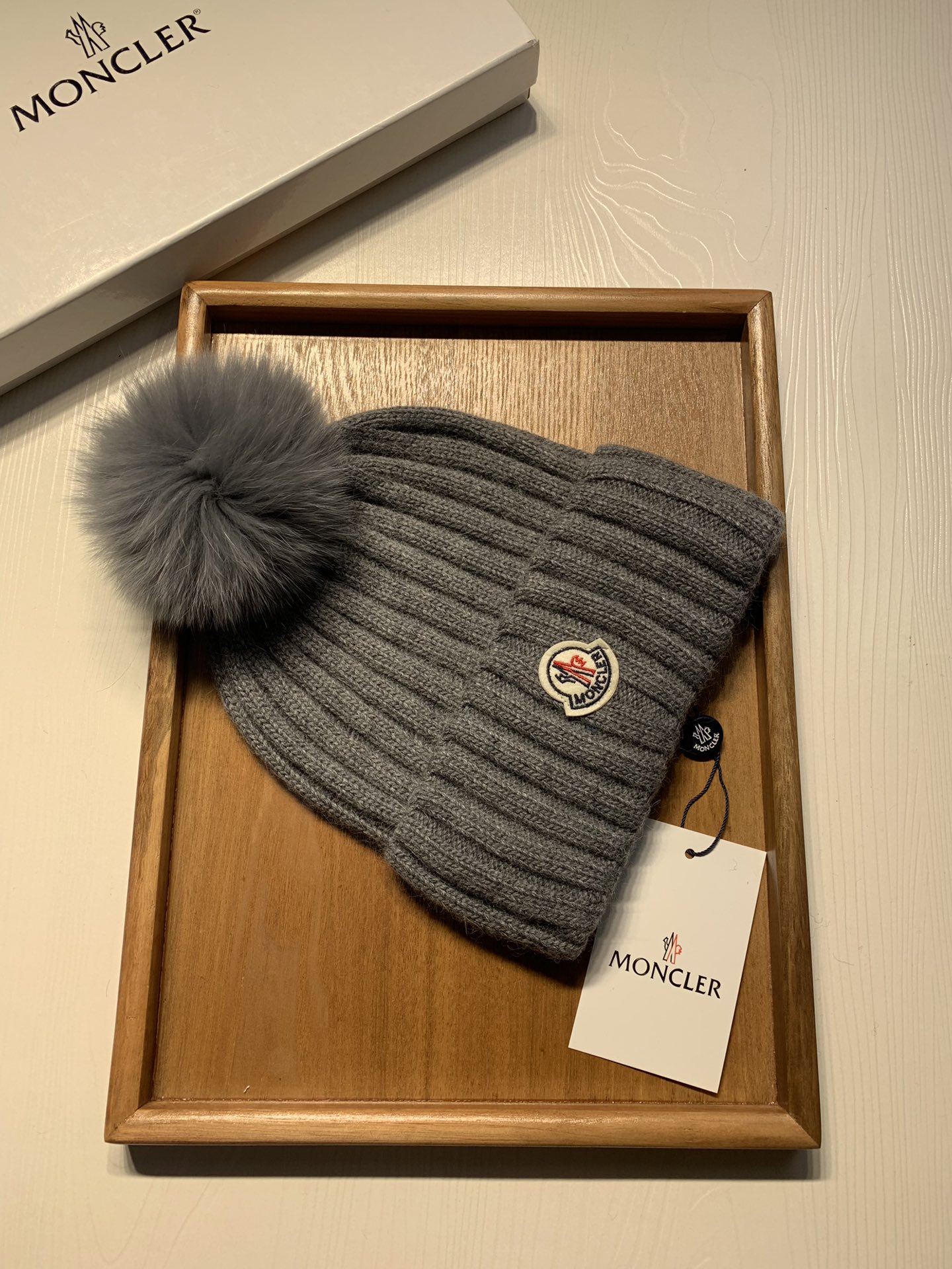 🌹。蒙口。【羊毛单帽-带狐狸毛球】客供小羊毛！珍贵典藏的灵魂帽子！客供色纱.每个颜色都非常好看！经典！手