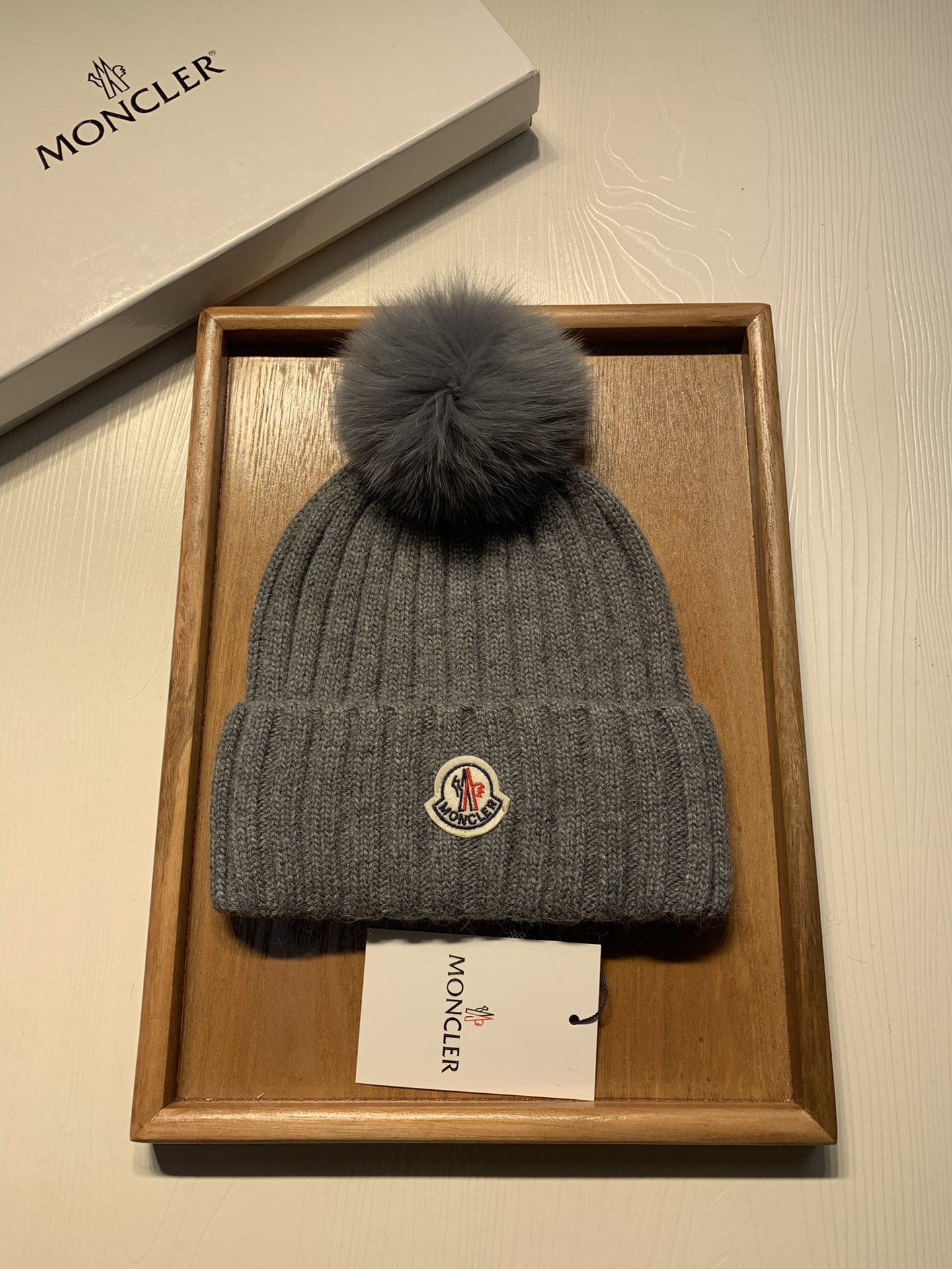 🌹。蒙口。【羊毛单帽-带狐狸毛球】客供小羊毛！珍贵典藏的灵魂帽子！客供色纱.每个颜色都非常好看！经典！手