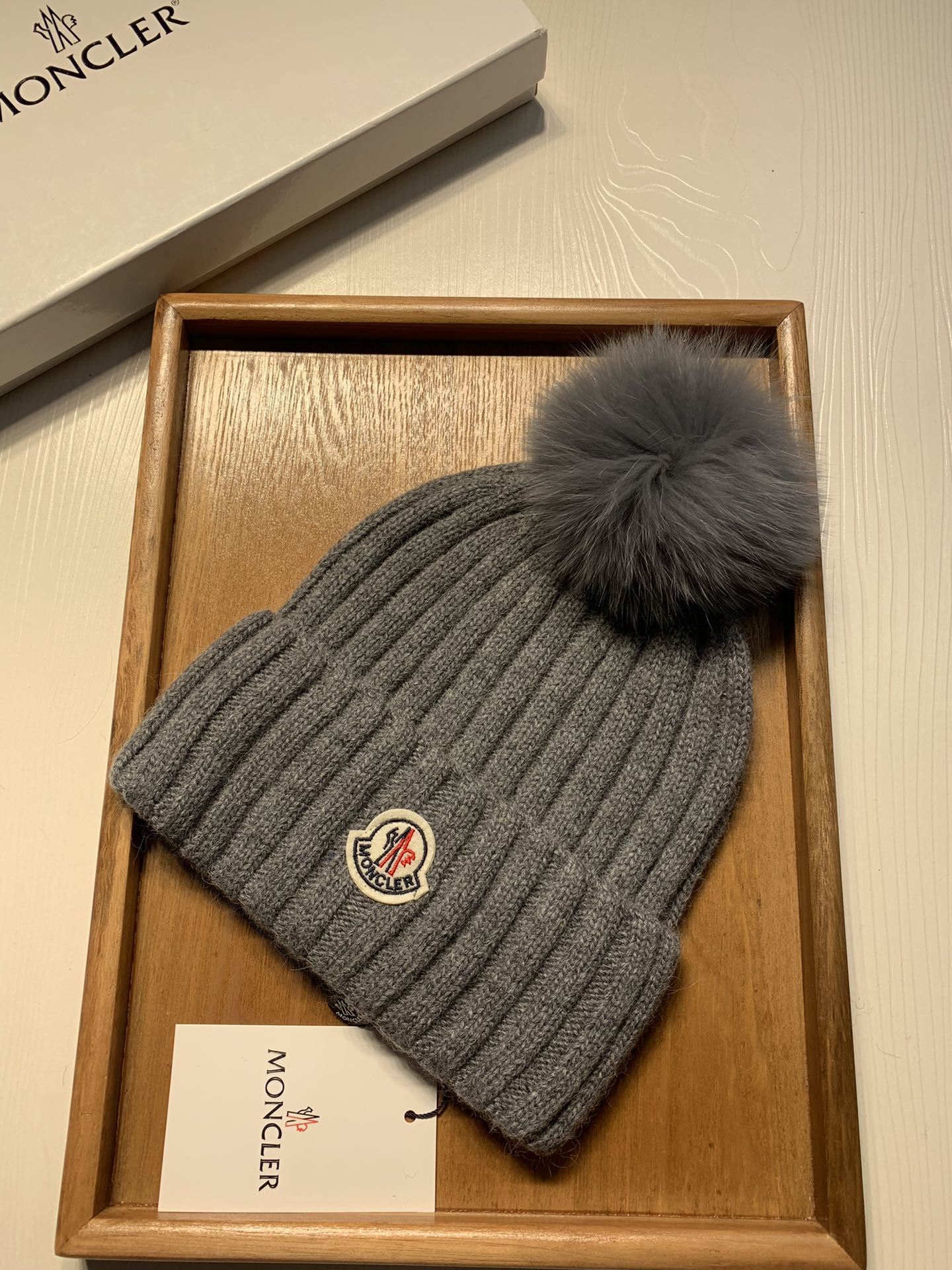 🌹。蒙口。【羊毛单帽-带狐狸毛球】客供小羊毛！珍贵典藏的灵魂帽子！客供色纱.每个颜色都非常好看！经典！手