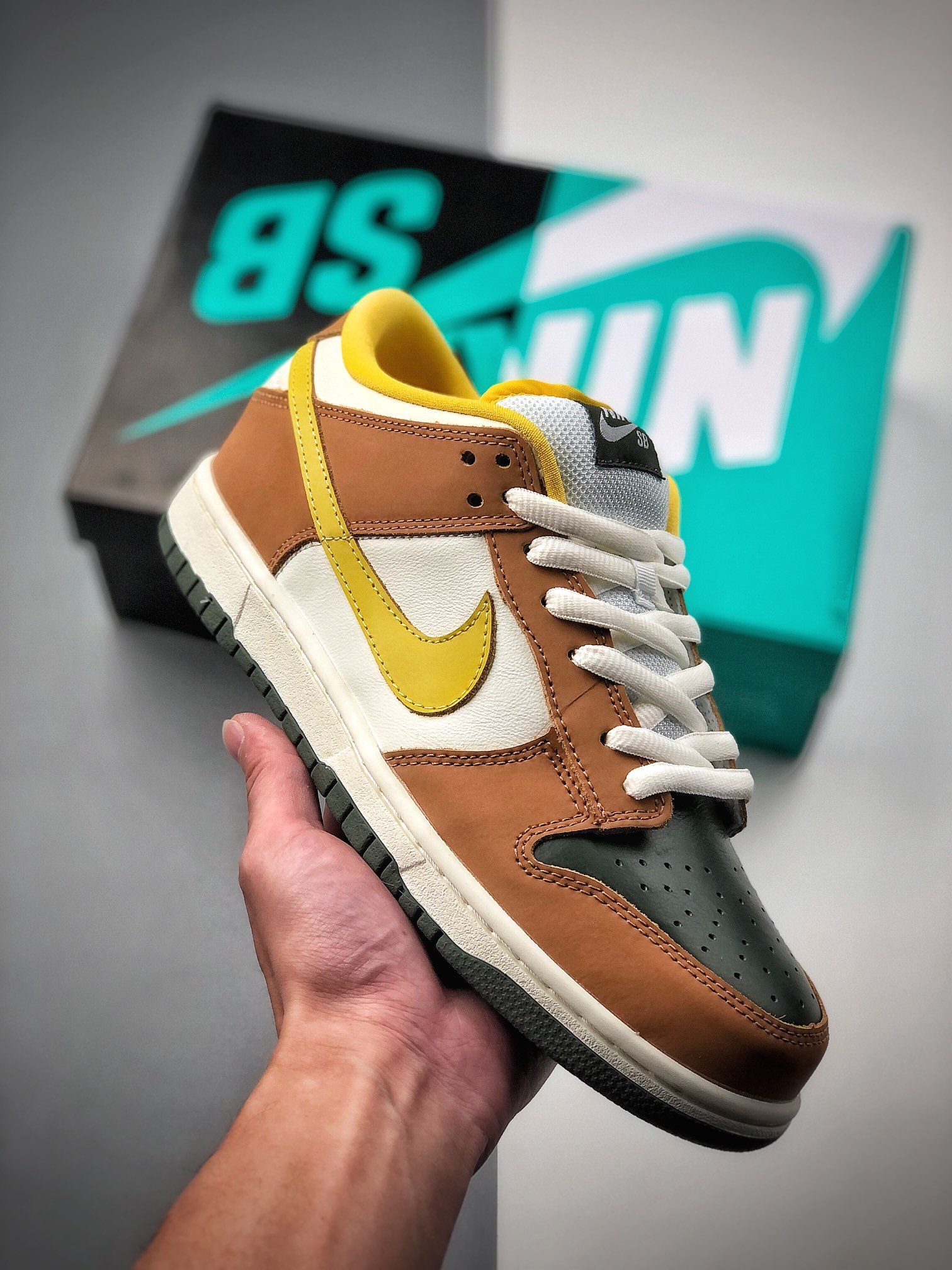 Nk Dunk SB Low Vapour Mineral Yellow Amarillo marrón, Vapour Mineral, en chino se llama máquina de vapor, la combinació…