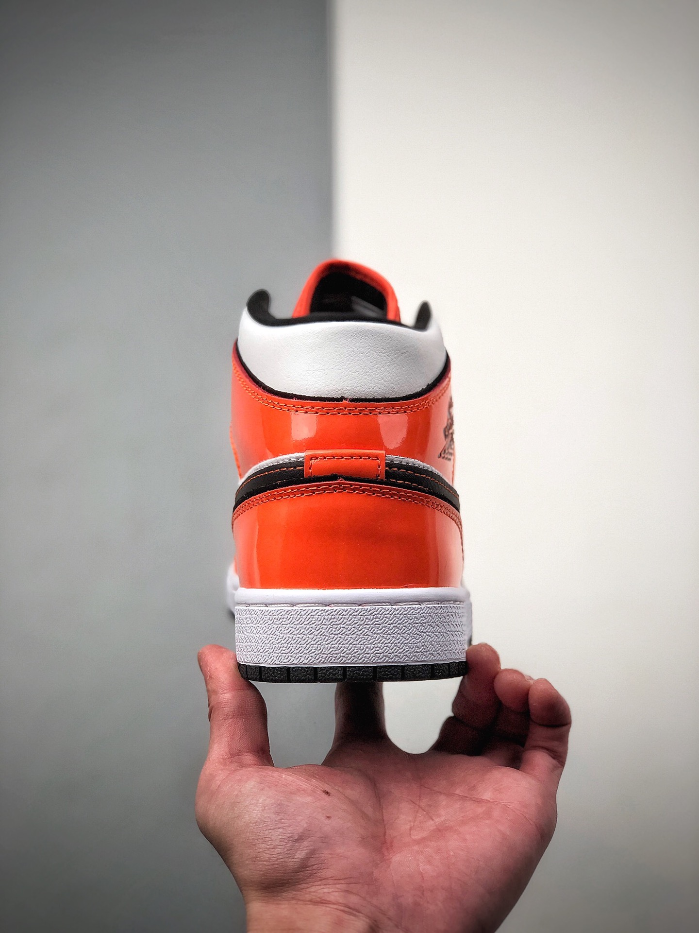 240 Air Jordan 1 Mid “Turf Orange” DD6834-802