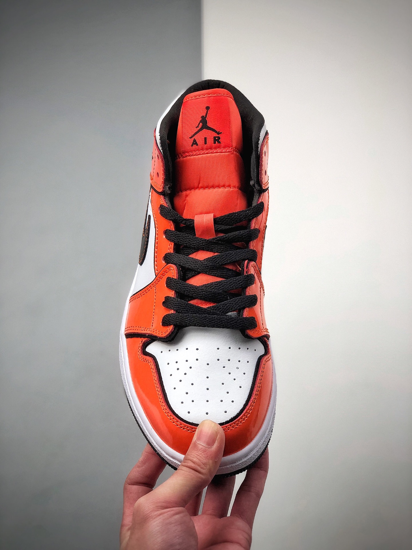 240 Air Jordan 1 Mid “Turf Orange” DD6834-802