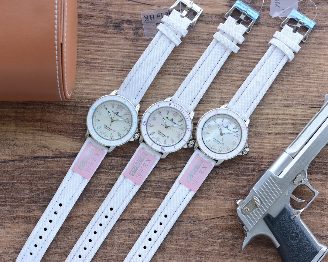 Noble Women’s Wristwatch with Real Cow Belt and Stone Cores: 921 Collection