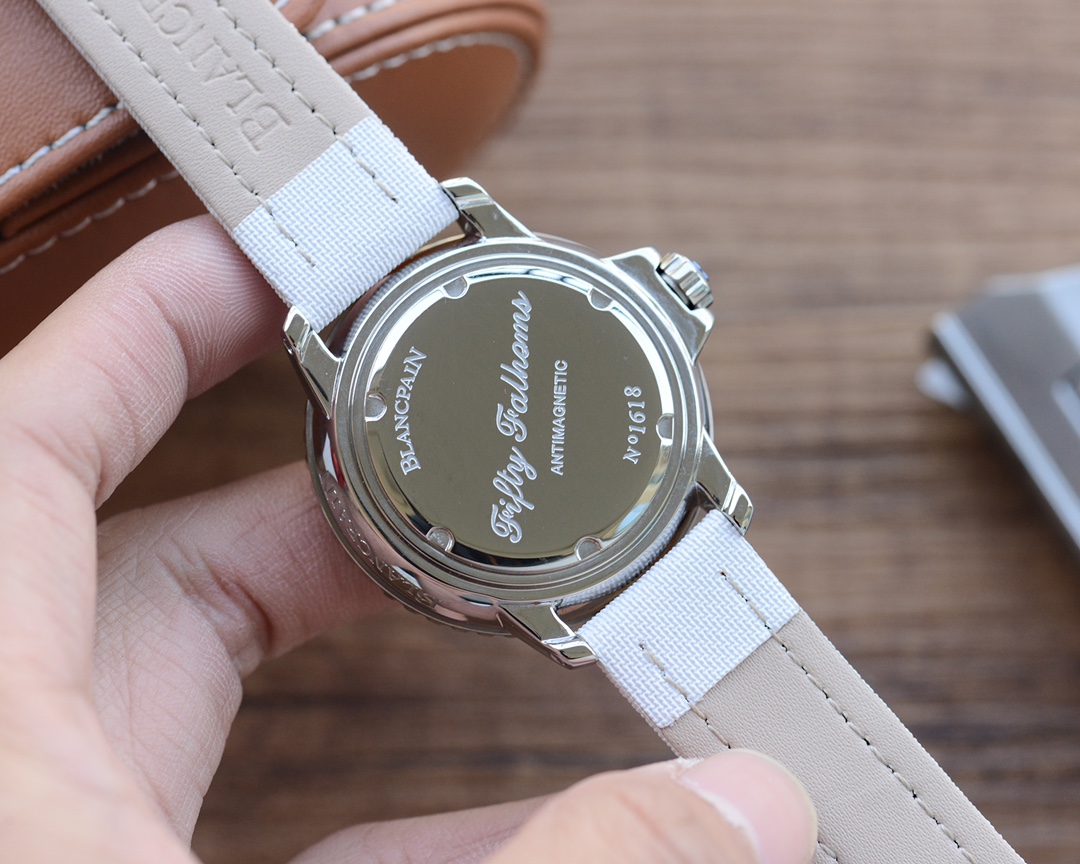 Noble Women’s Wristwatch with Real Cow Belt and Stone Cores: 921 Collection - 图片 9