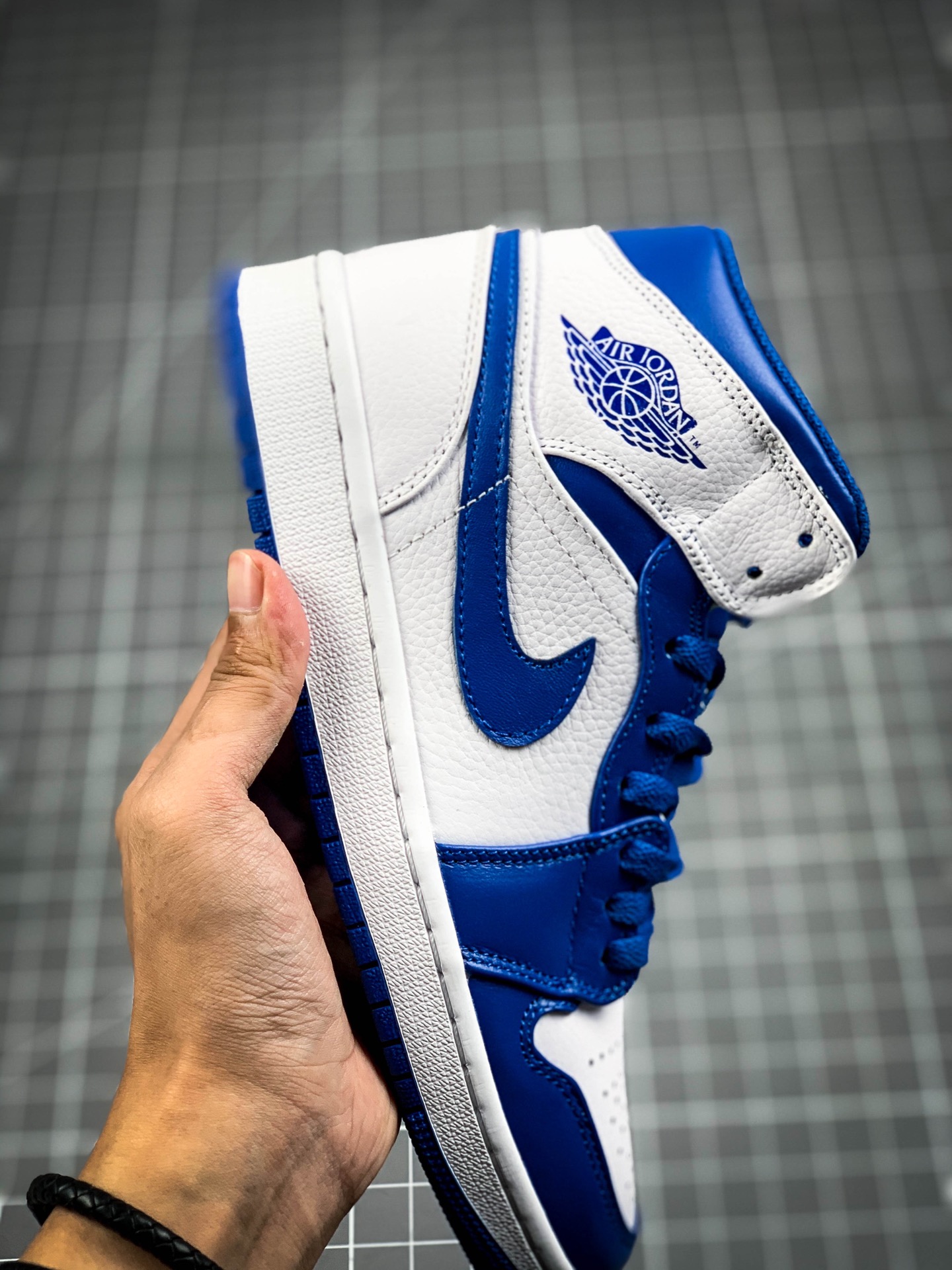 240 Air Jordan 1 Mid 白蓝 中帮系列 554724-114