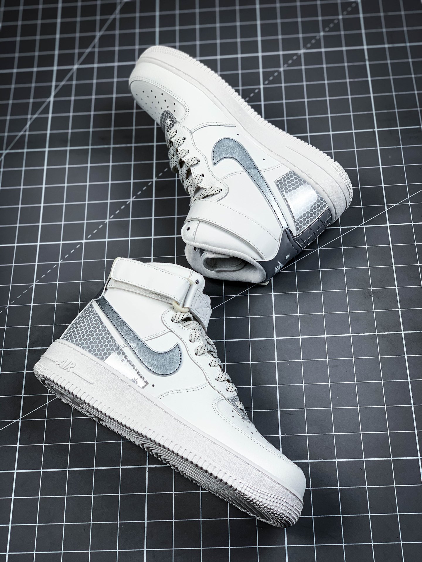 220 Nike Air Force 1 High '07 Lv8 3M 空军一号NBA联名3M反光高帮休闲板鞋CU4159-100