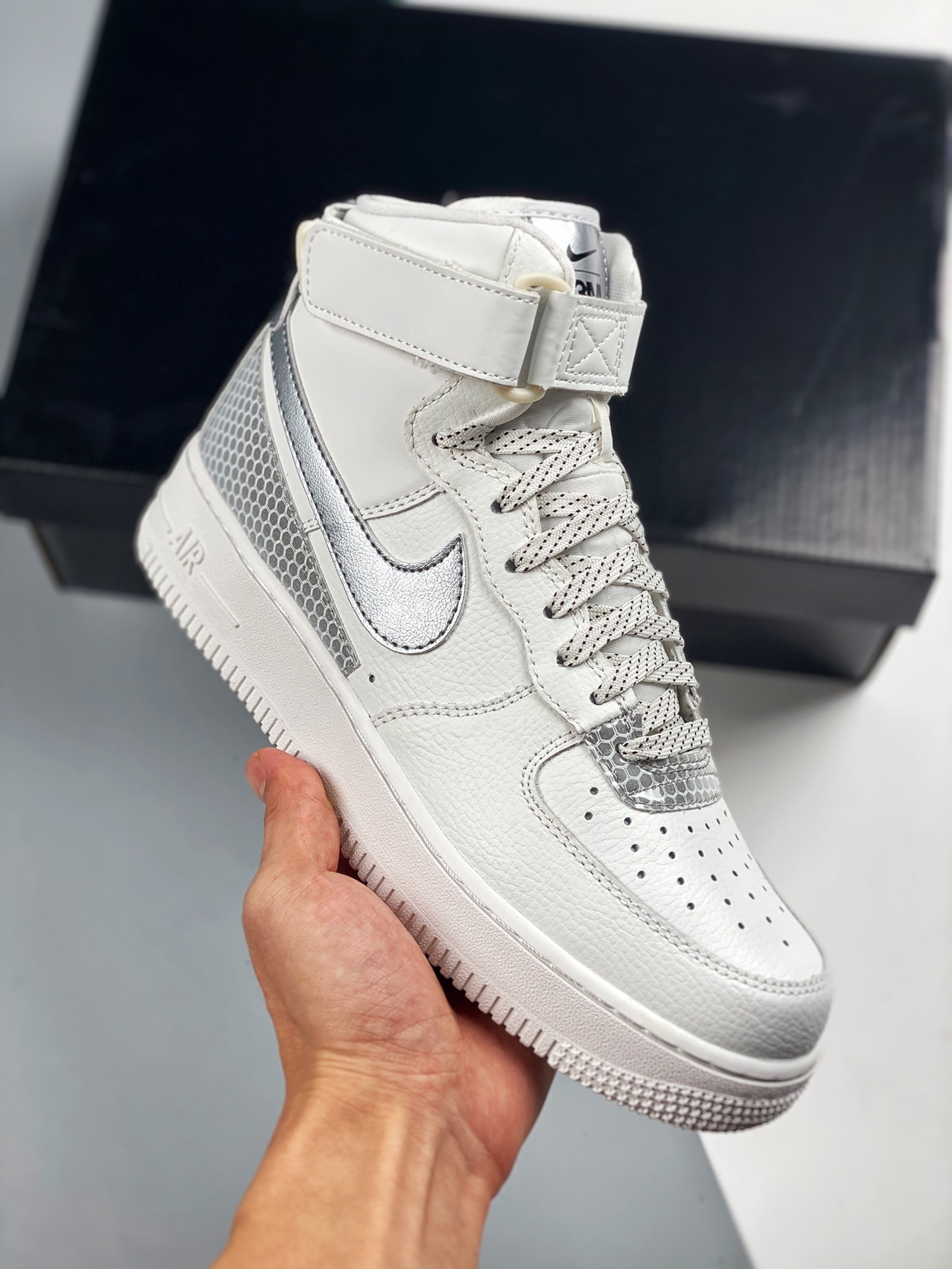 Nike Air Force 1 High '07 LV8 3M plateado, horma original y plantilla original para un auténtico estilo Air Force, entr…