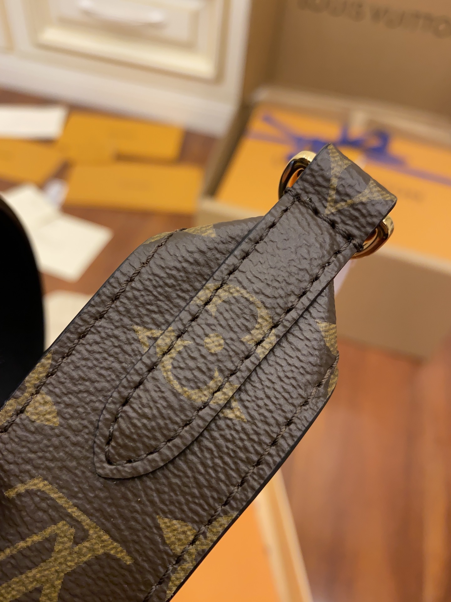 独家首发型号J02288特级加强版品质提升.专柜同步内码礼品袋保护纸铜版电子标签合格证皮料是正品代工厂意
