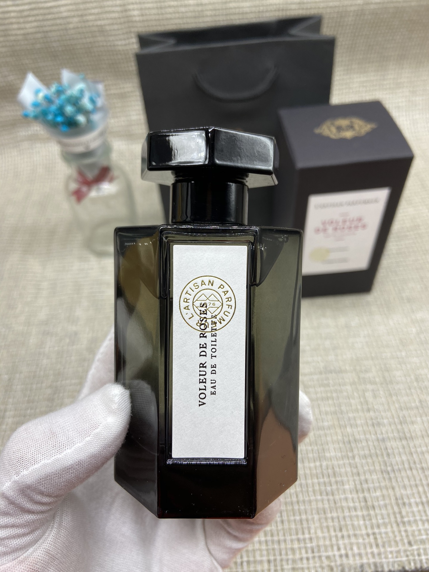 L'Artisan Parfumeur Voleur de Roses Eau de Toilette - Unisex Fragrance 100ml 1 i1607521199 6563 0
