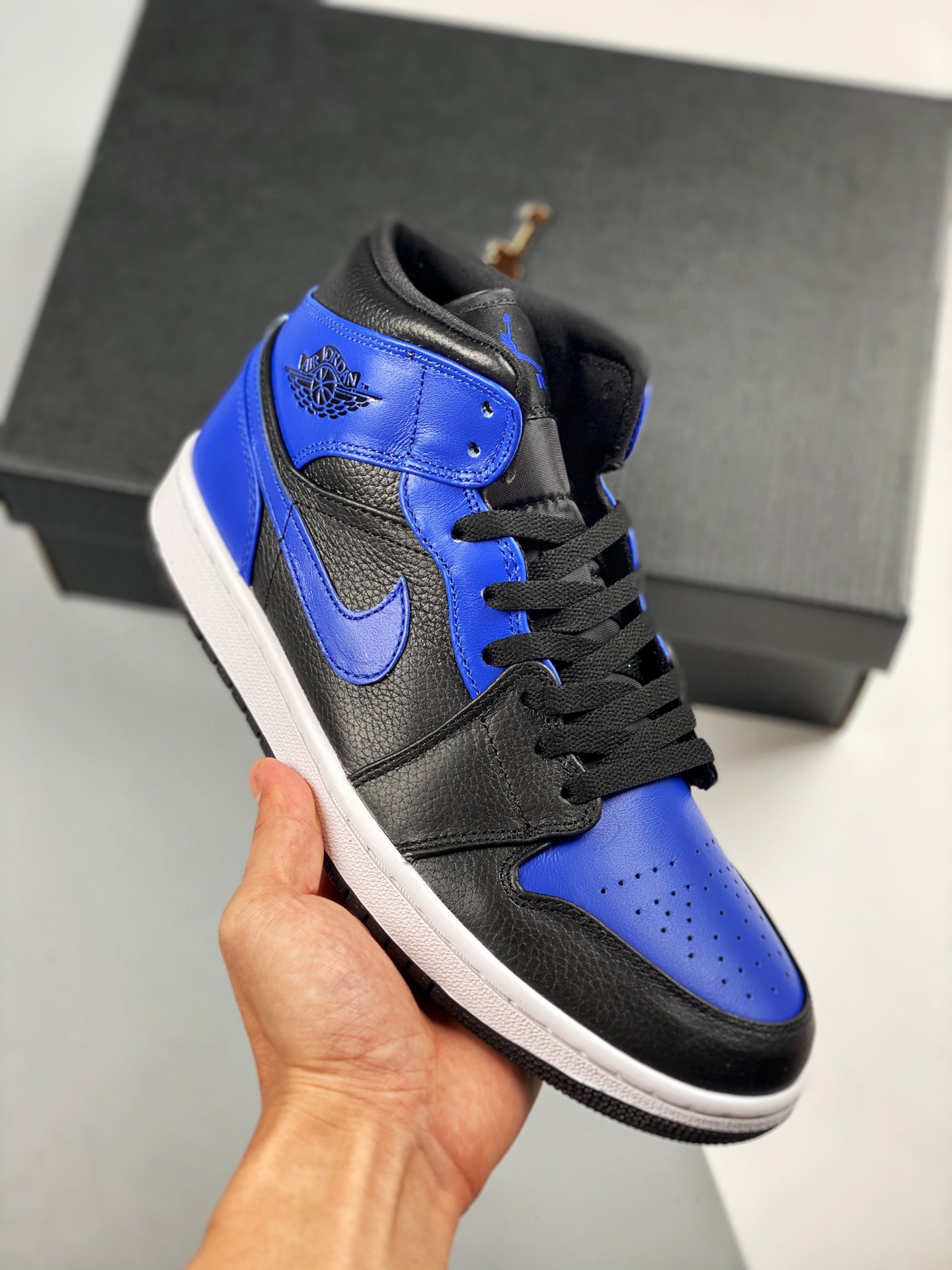 Air Jordan 1 Mid "Hyper Royal" azul real, pedido de cliente de comercio exterior de Tmall, la más alta artesanía del me…