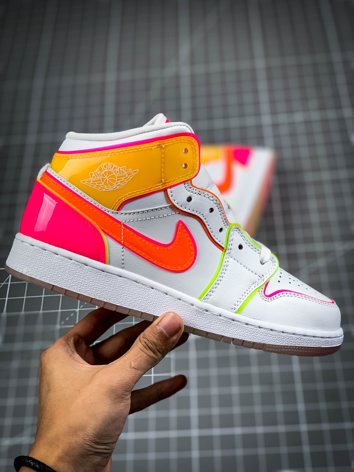 280  女生专属|AIR JORDAN 1 MD EDGE GLOW GS糖果二次元是否捕获了你的少女心呢CV4611-100