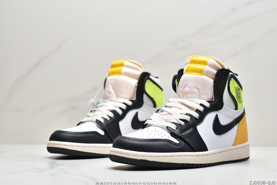 240 公司级Air Jordan 1 High OG “Volt Gold”荧光黄黑脚趾 555088-118