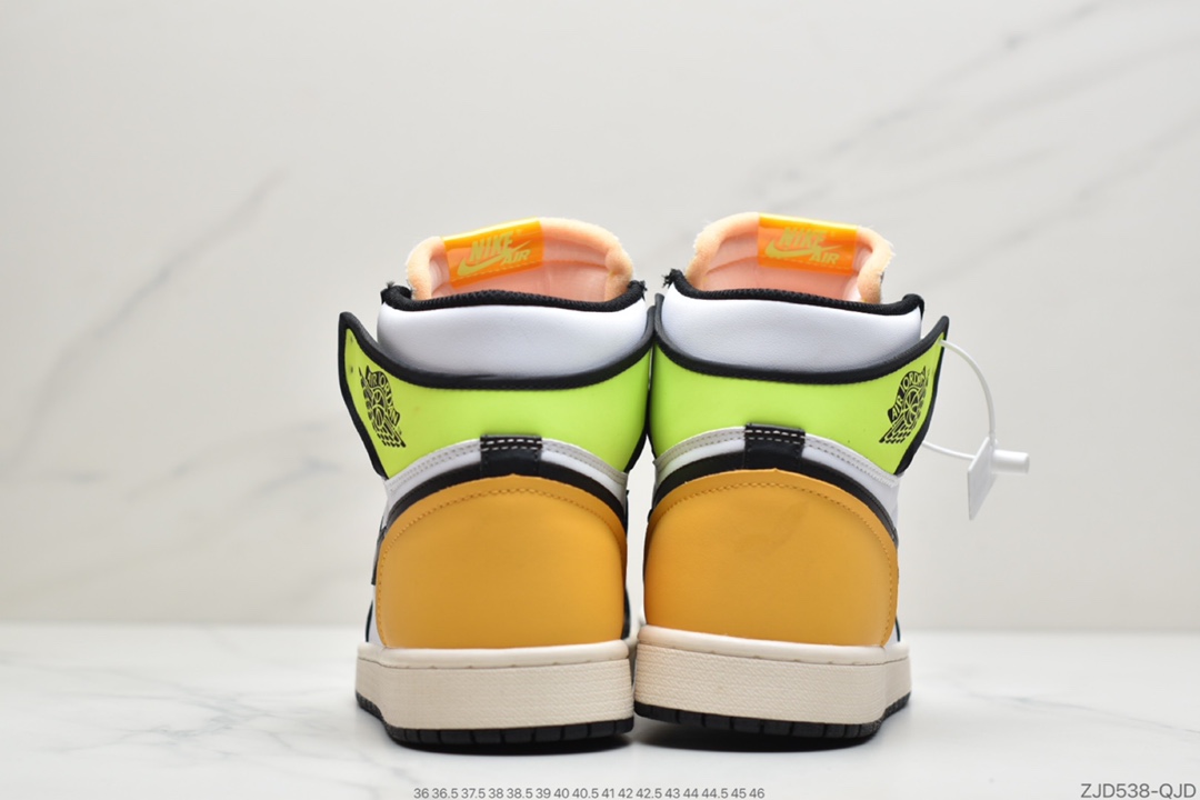 240 公司级Air Jordan 1 High OG “Volt Gold”荧光黄黑脚趾 555088-118