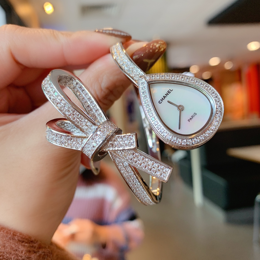 🎀 -Chanel Ruban 18K 🧚‍♀️🧚‍♀️🧚‍♀️ Novità Chanel