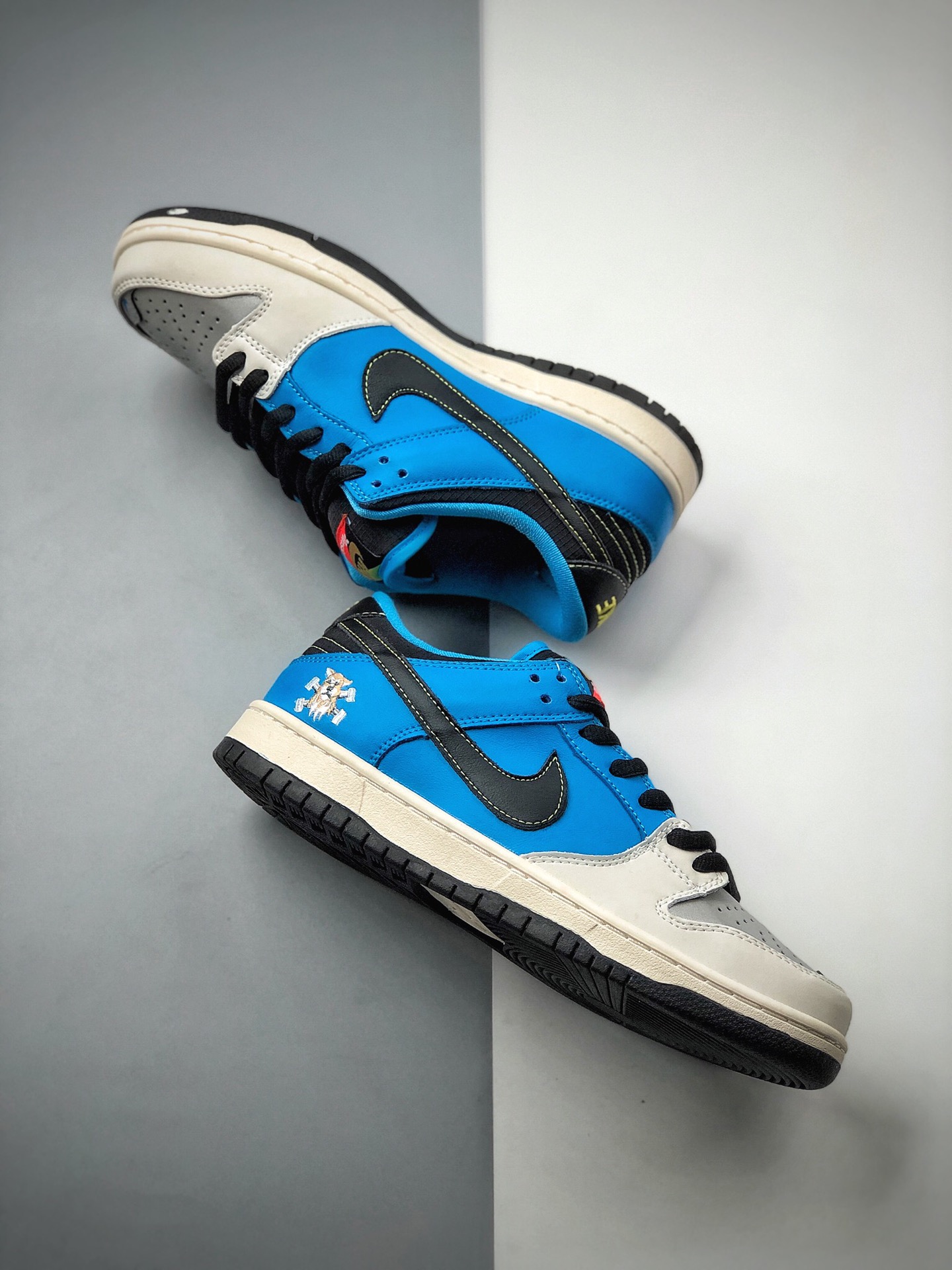 180  日本知名滑板店铺 Instant Skateboard x Nike Dunk Low 联名限定运动休闲板鞋 CZ5128-400