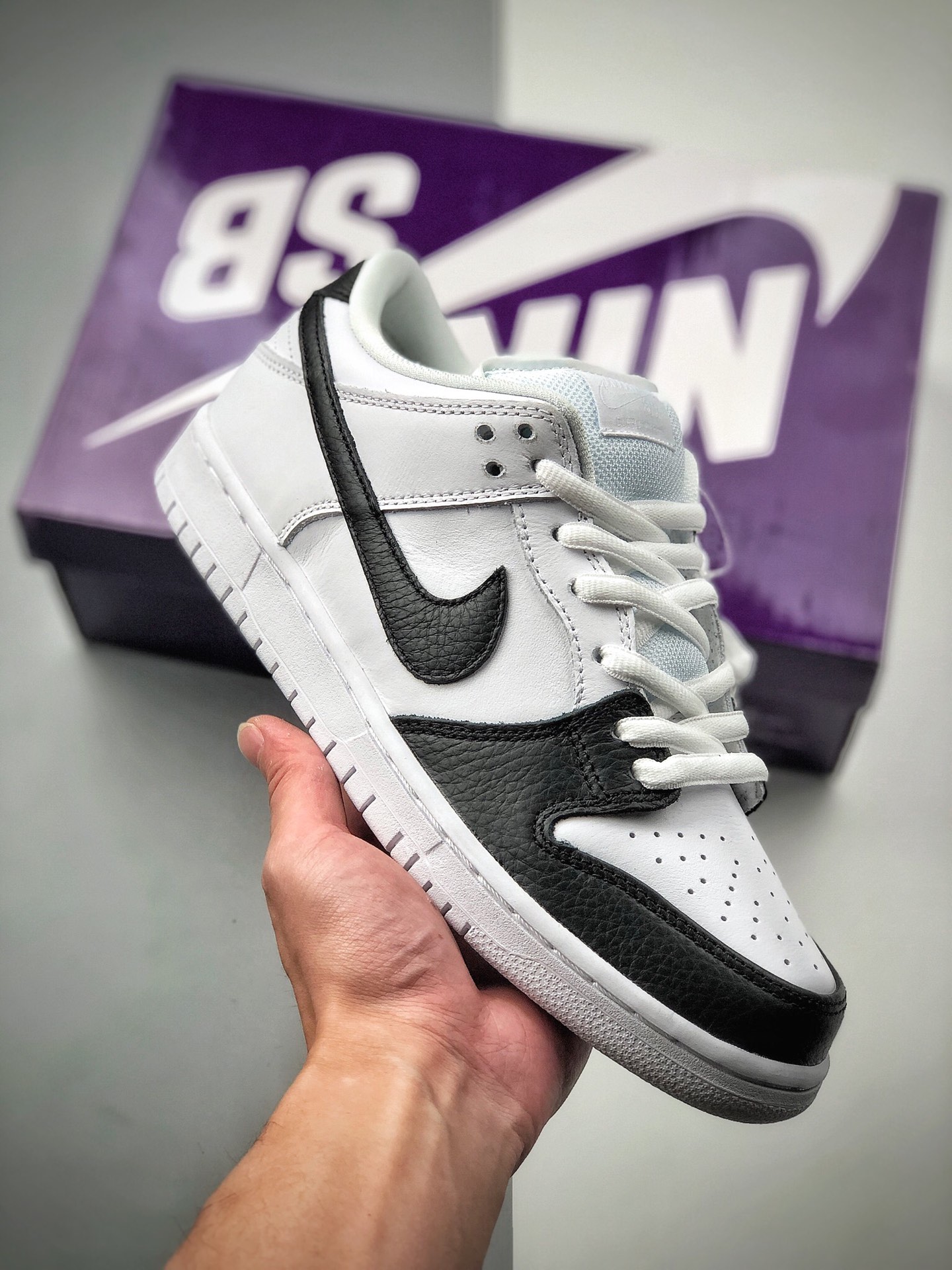 中国传统文化里的“阴阳”概念，耐克Nike SB Dunk Low Premium"Yin Yang"扣篮系列低帮休闲运动滑板板鞋“皮革黑白阴阳太极” 货号：313170-023 尺码：39 40 40.5 41 42 42.5 43 4…
