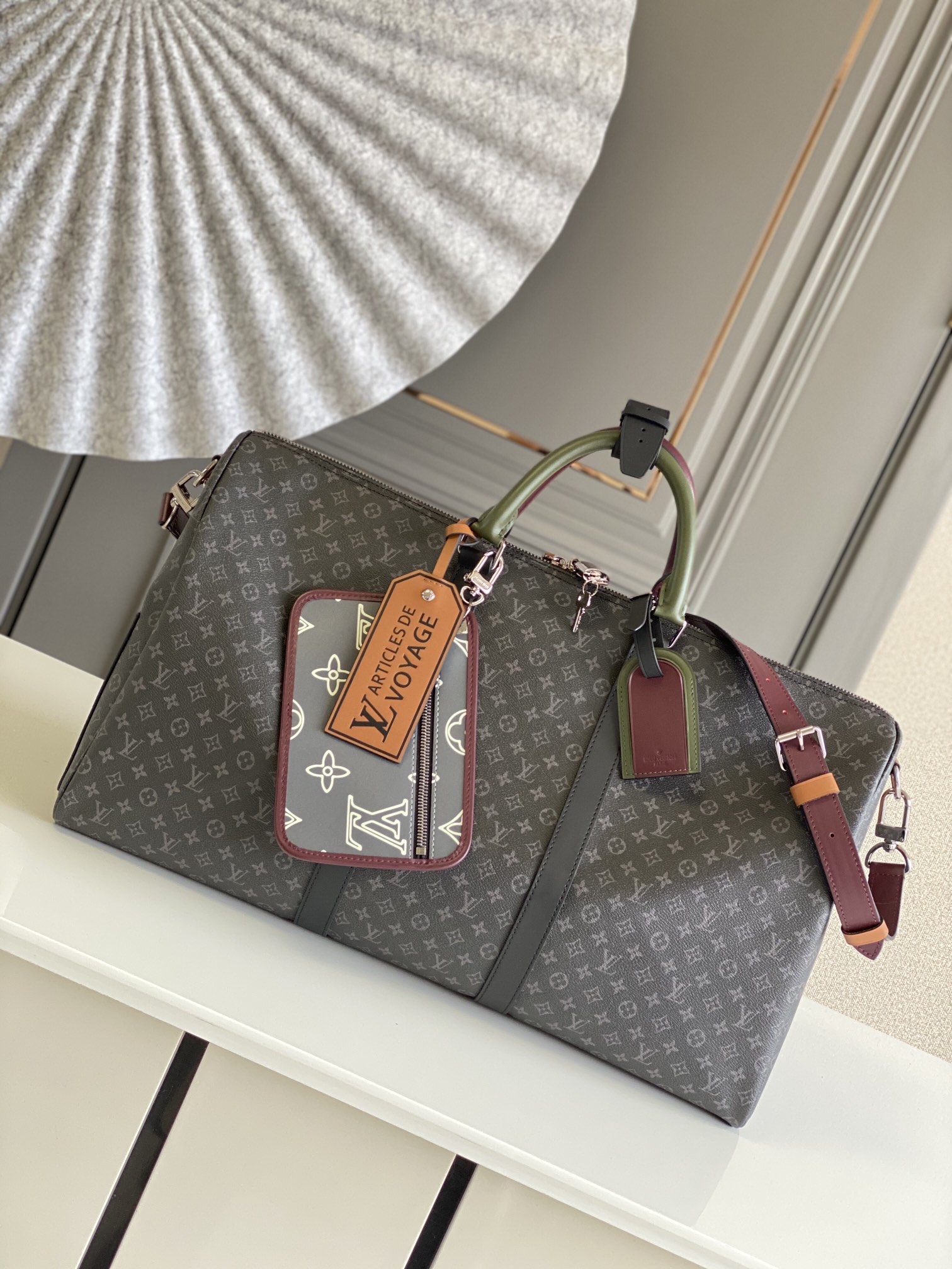 Louis Vuitton LV Keepall Travel Bags Buy Luxury 2023
 Monogram Canvas Cowhide Fabric Fall/Winter Collection