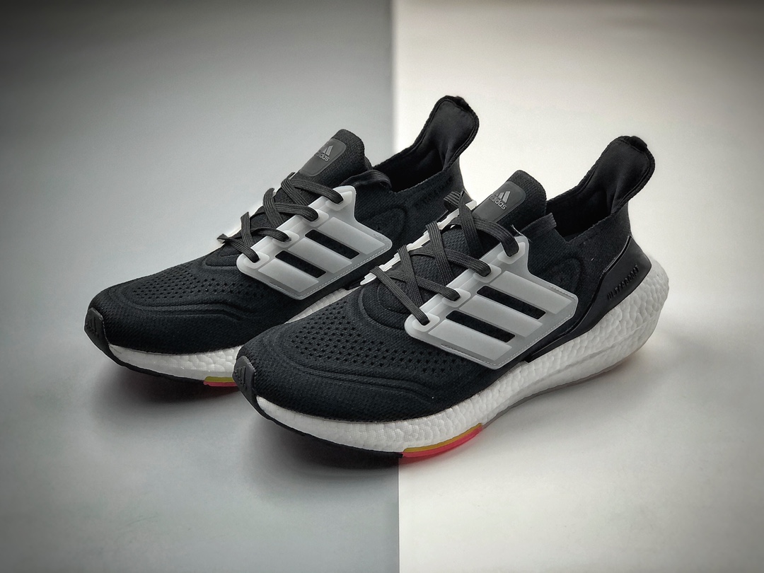 200  ULTRABOOST 21 较UB20增加6%Boost FY0356