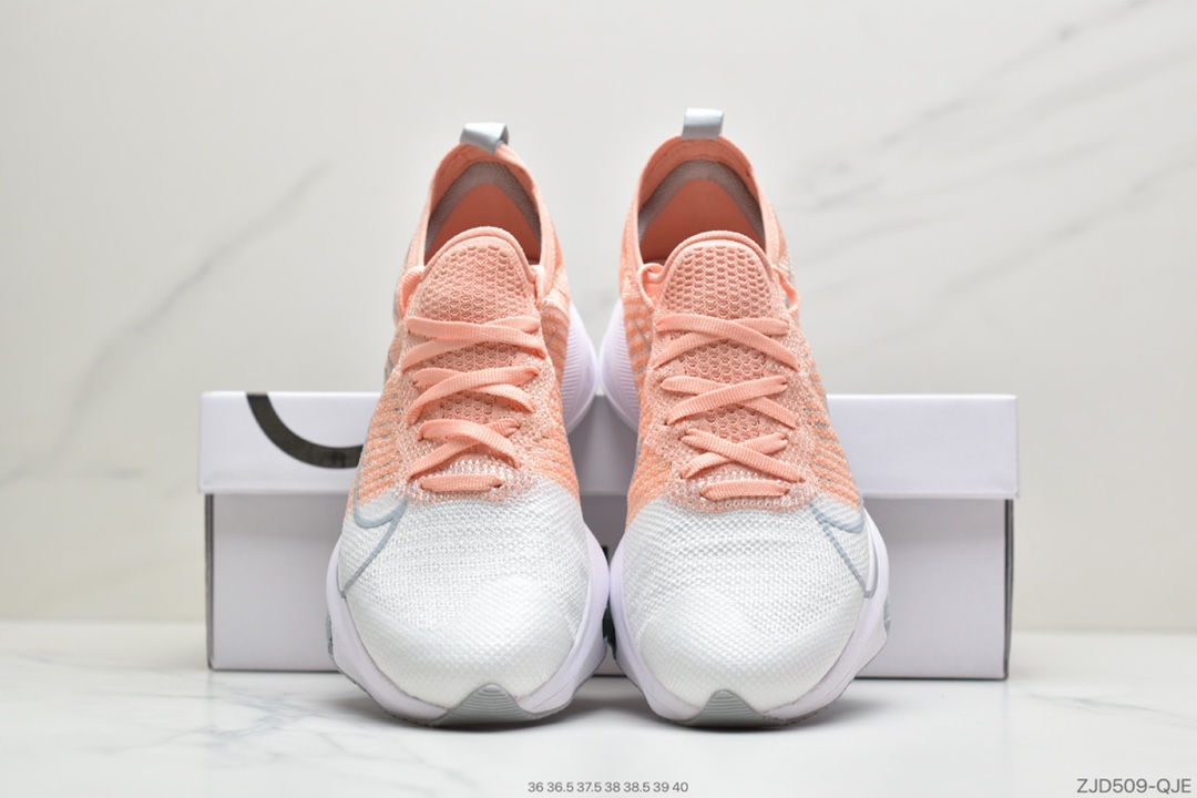 240  Nike Air Zoom Alphafly NEXT％ 采用飞织半透明鞋面材质CI9924-003