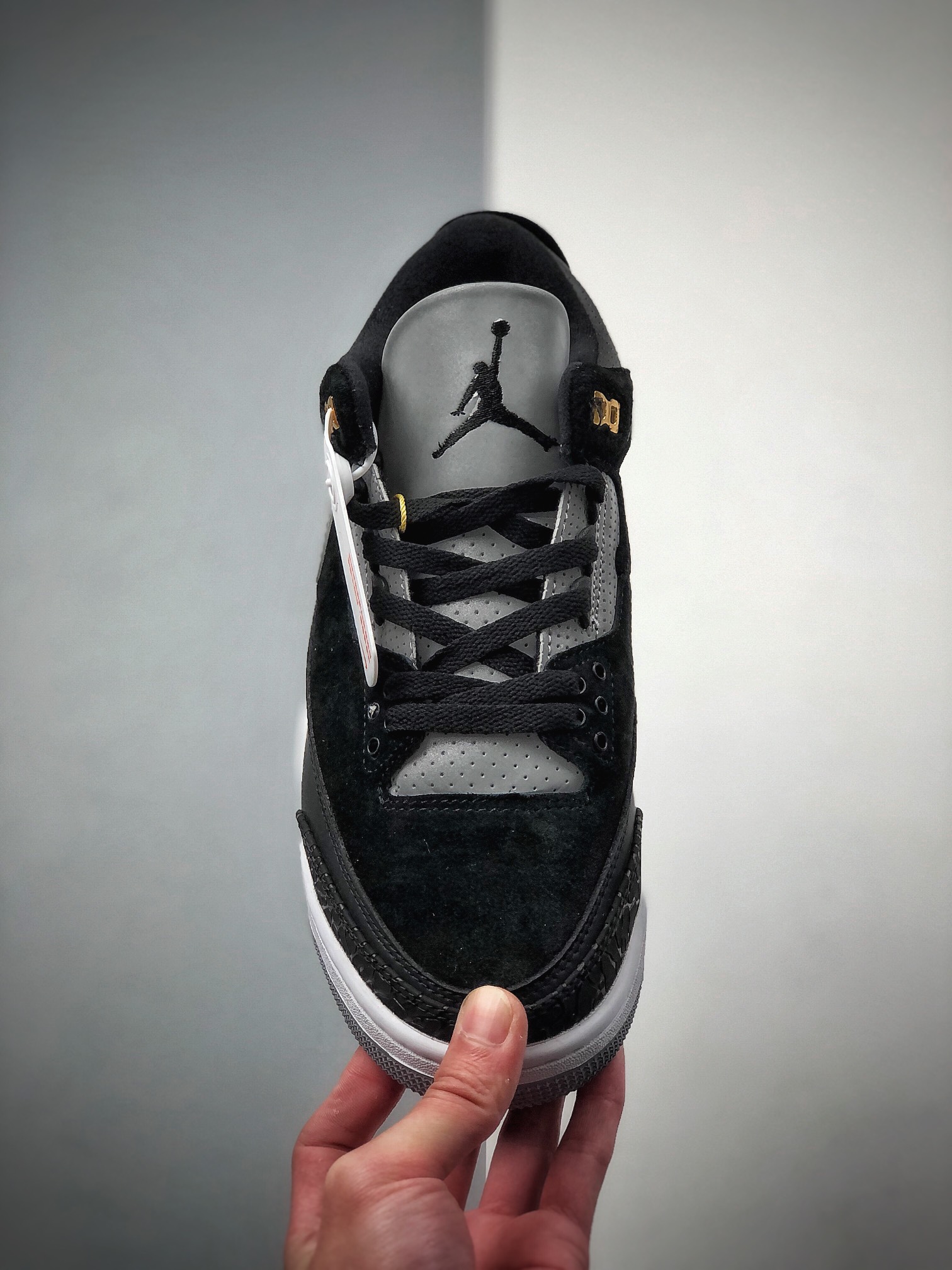 240  Air Jordan 3 Retro Tinker “Black Cement” 3M反光 CK4348-007