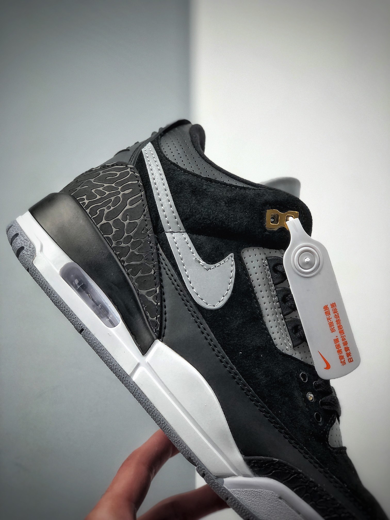 240  Air Jordan 3 Retro Tinker “Black Cement” 3M反光 CK4348-007