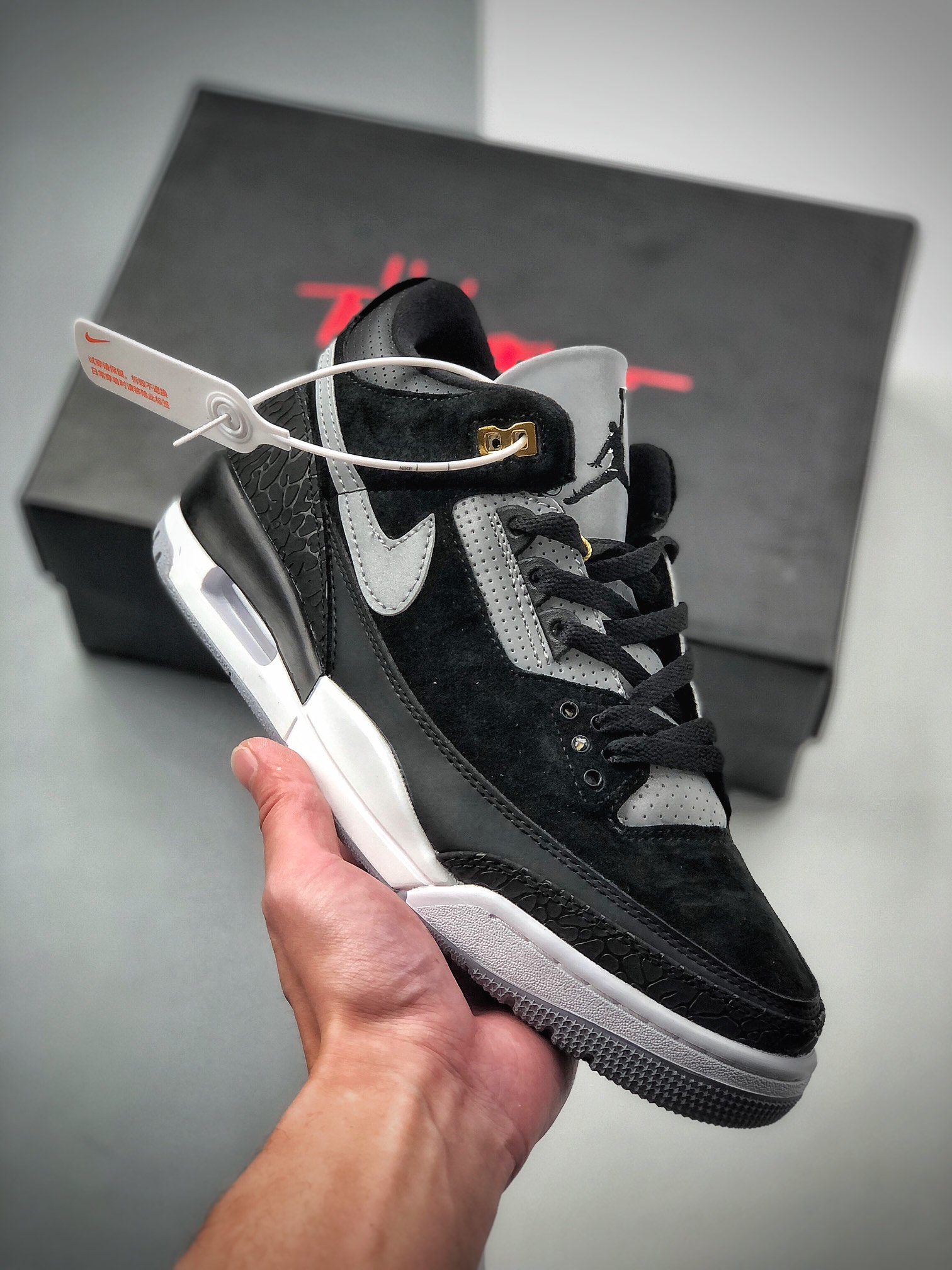 240  Air Jordan 3 Retro Tinker “Black Cement” 3M反光 CK4348-007