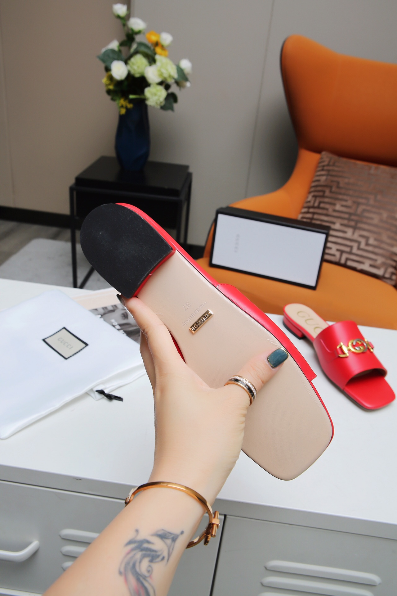 Gucci Leather Slide Sandal with Double G Hardware - Stylish & Comfortable 10 i1607788714 5469 8