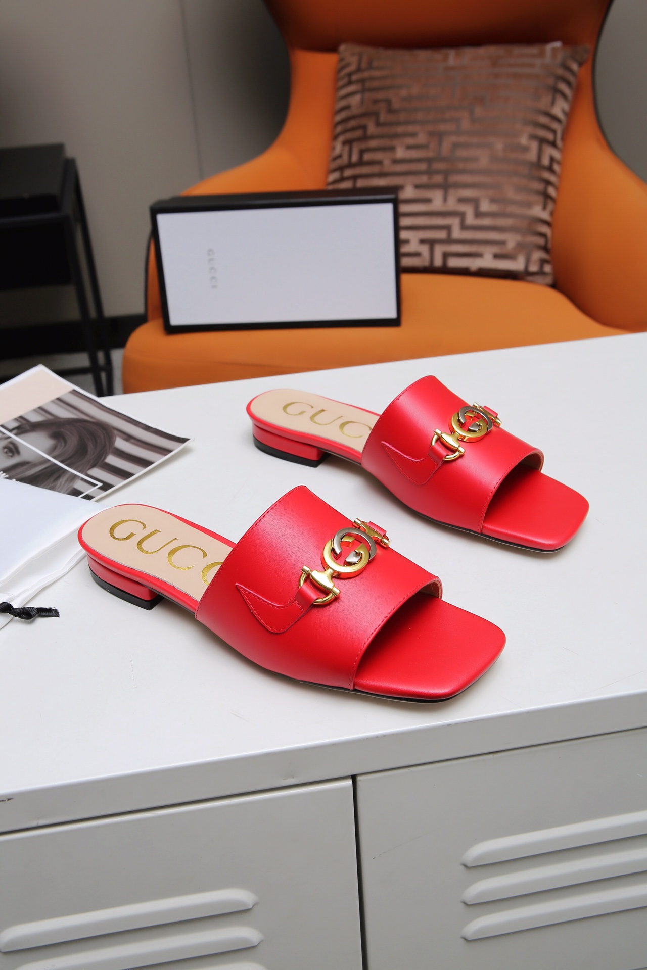 Gucci Leather Slide Sandal with Double G Hardware - Stylish & Comfortable