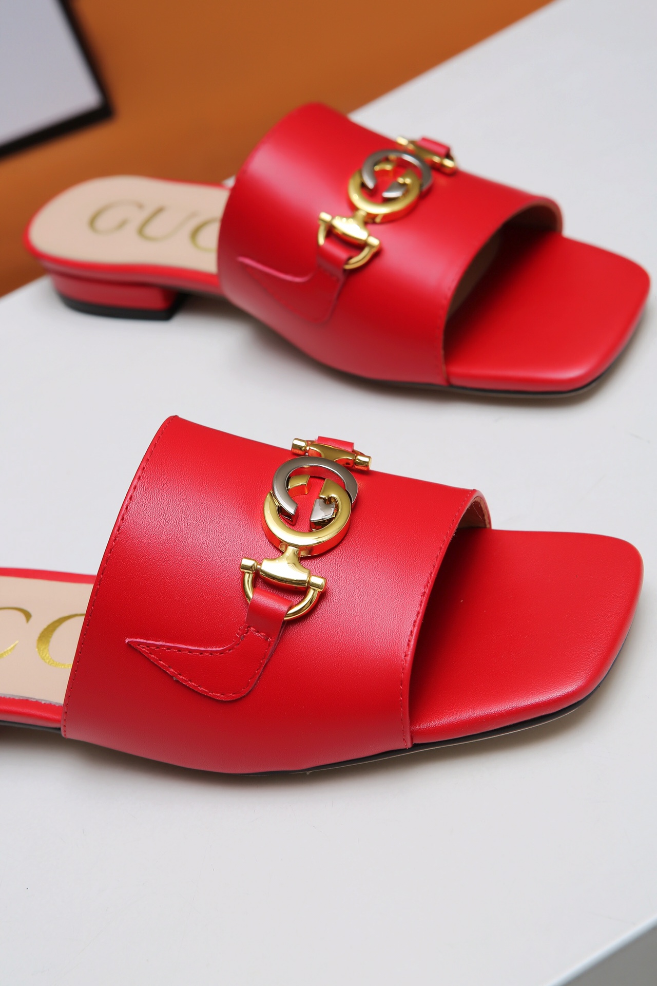 Gucci Leather Slide Sandal with Double G Hardware - Stylish & Comfortable 8 i1607788714 7091 6