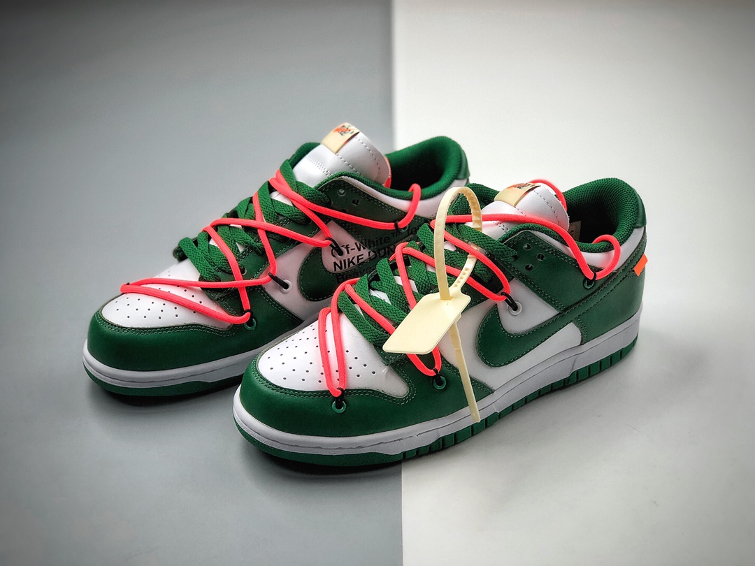 320  OFF-WHITE x Futura x Nike Dunk Low 三方联名 情侣款  CT0856-100