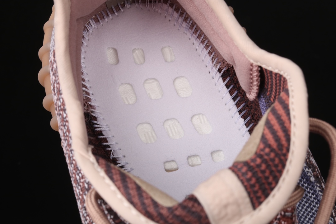 💰150真标💰180公司级💰260纯原版
Adidas Yeezy Boost 350 V2“Fade”H02795 阿迪达斯椰子350二代 镂空褪色蓝棕配色 巴斯夫Boost原底
尺码:36 36.5 37 38 38.5 39 40 40.5 41 42 42.5 43 44 44.5 45 46 47